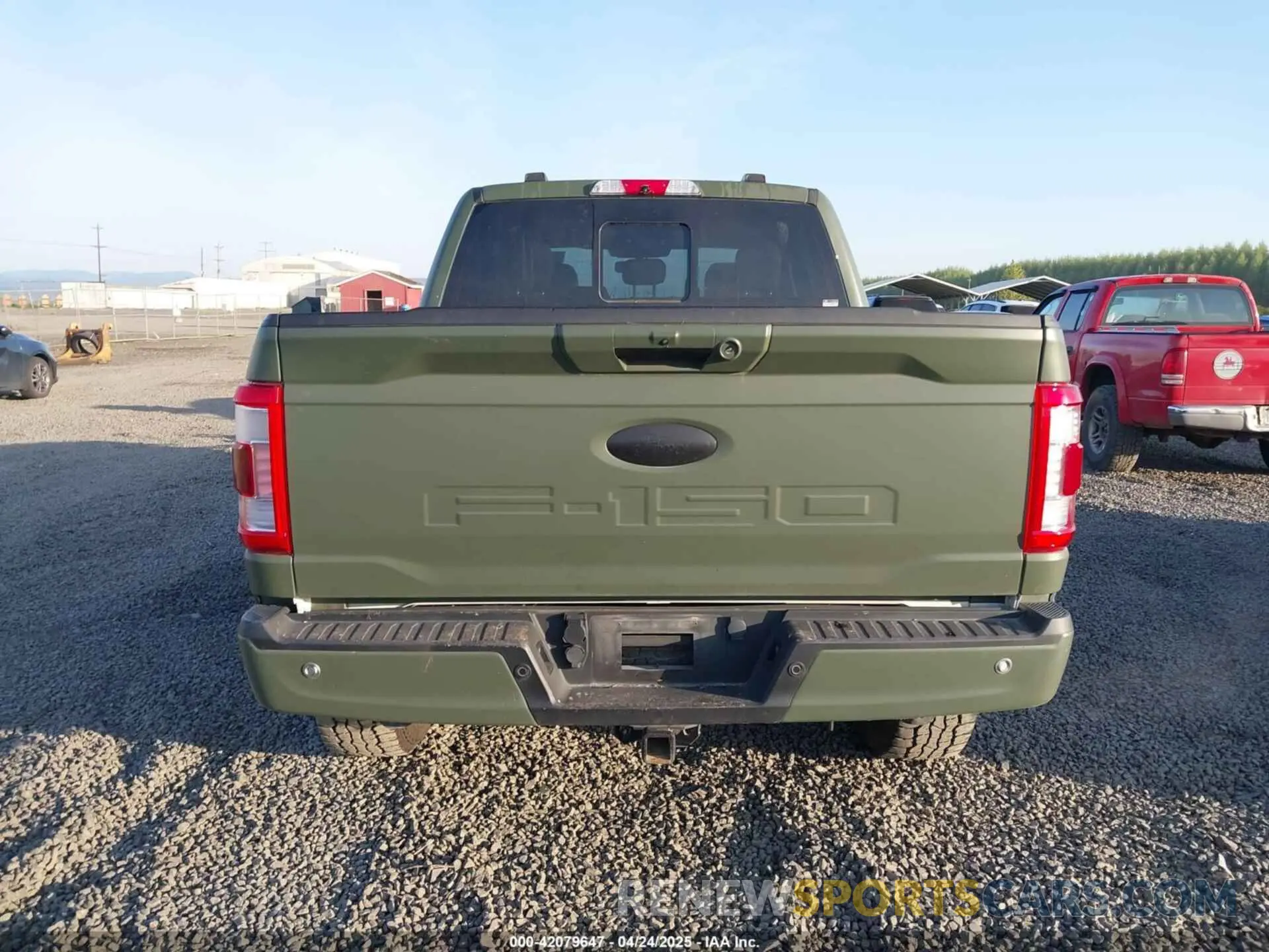 17 Photograph of a damaged car 1FTFW1ED9MFA53972 FORD F-150 2021