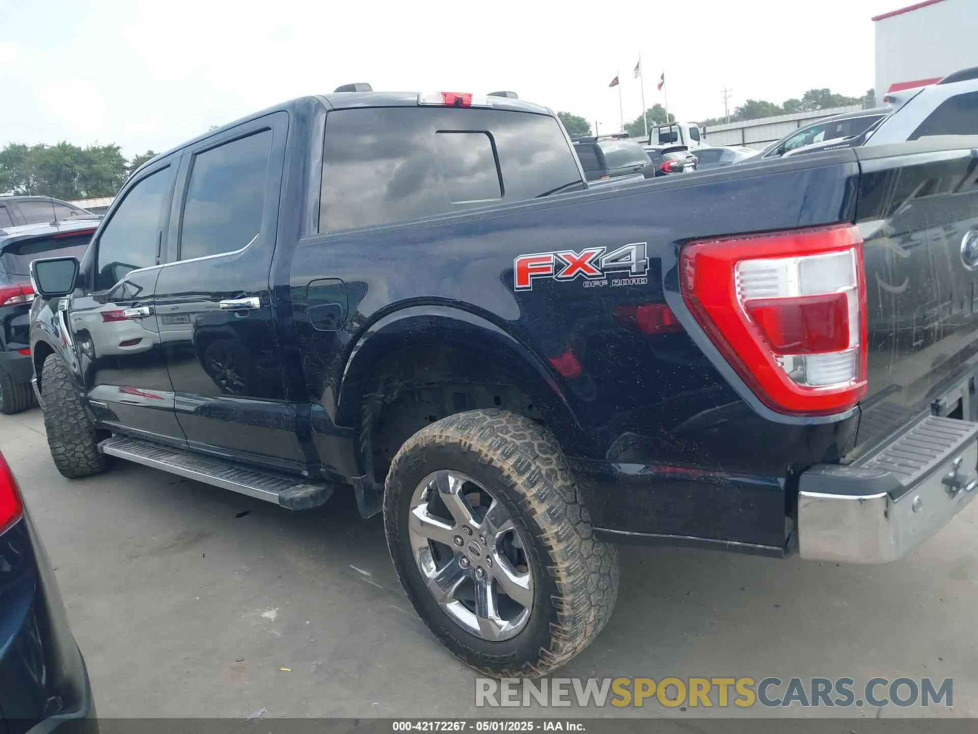 14 Photograph of a damaged car 1FTFW1ED9MFB61685 FORD F-150 2021