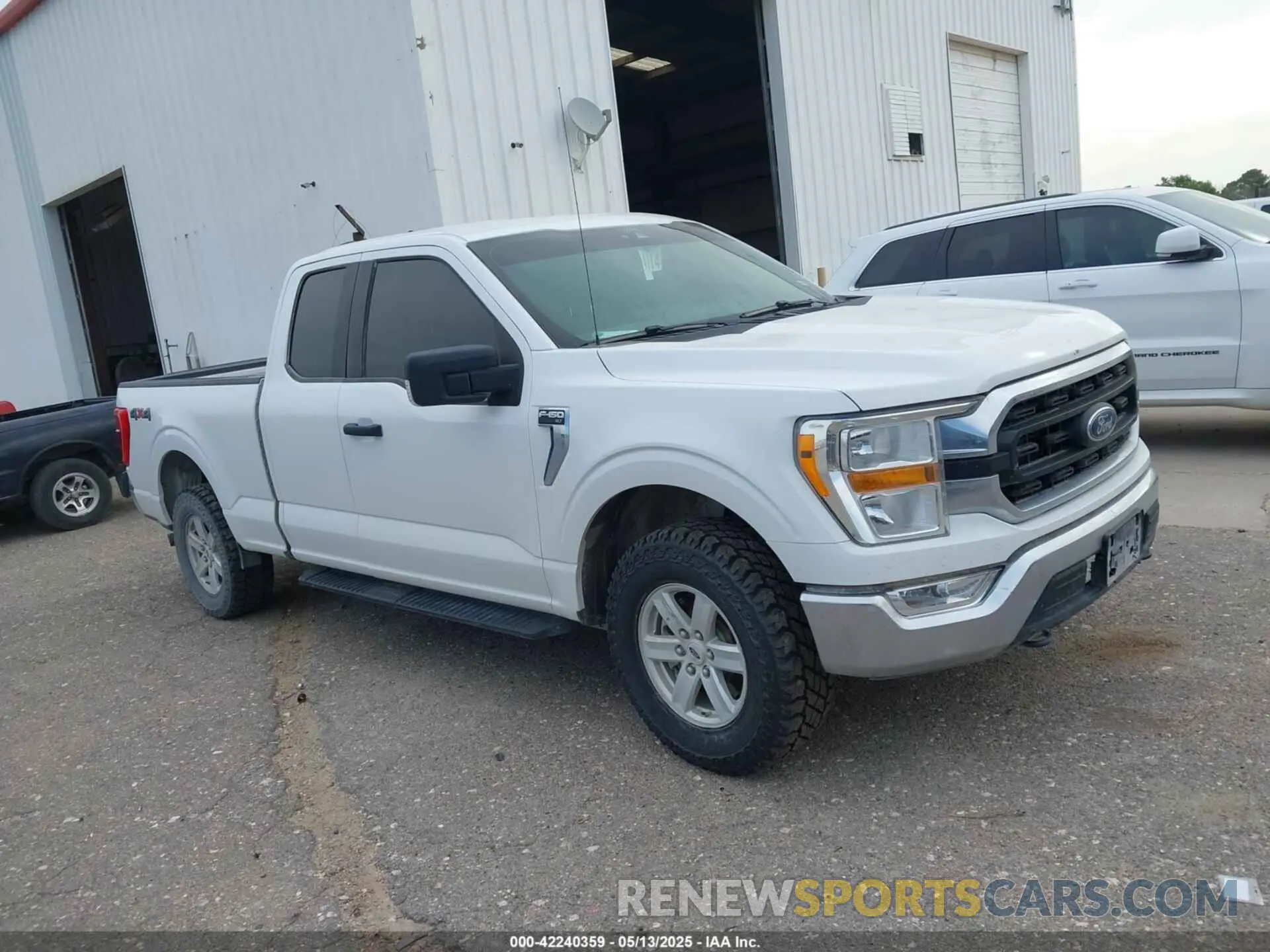 13 Photograph of a damaged car 1FTFX1E50MFB29732 FORD F-150 2021