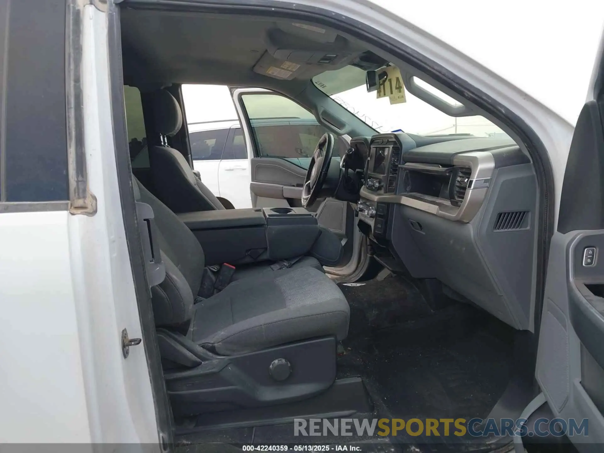 5 Photograph of a damaged car 1FTFX1E50MFB29732 FORD F-150 2021