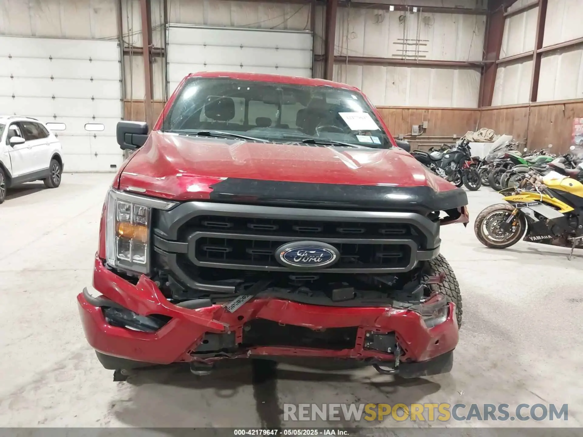 13 Photograph of a damaged car 1FTFX1E55MFA44207 FORD F-150 2021
