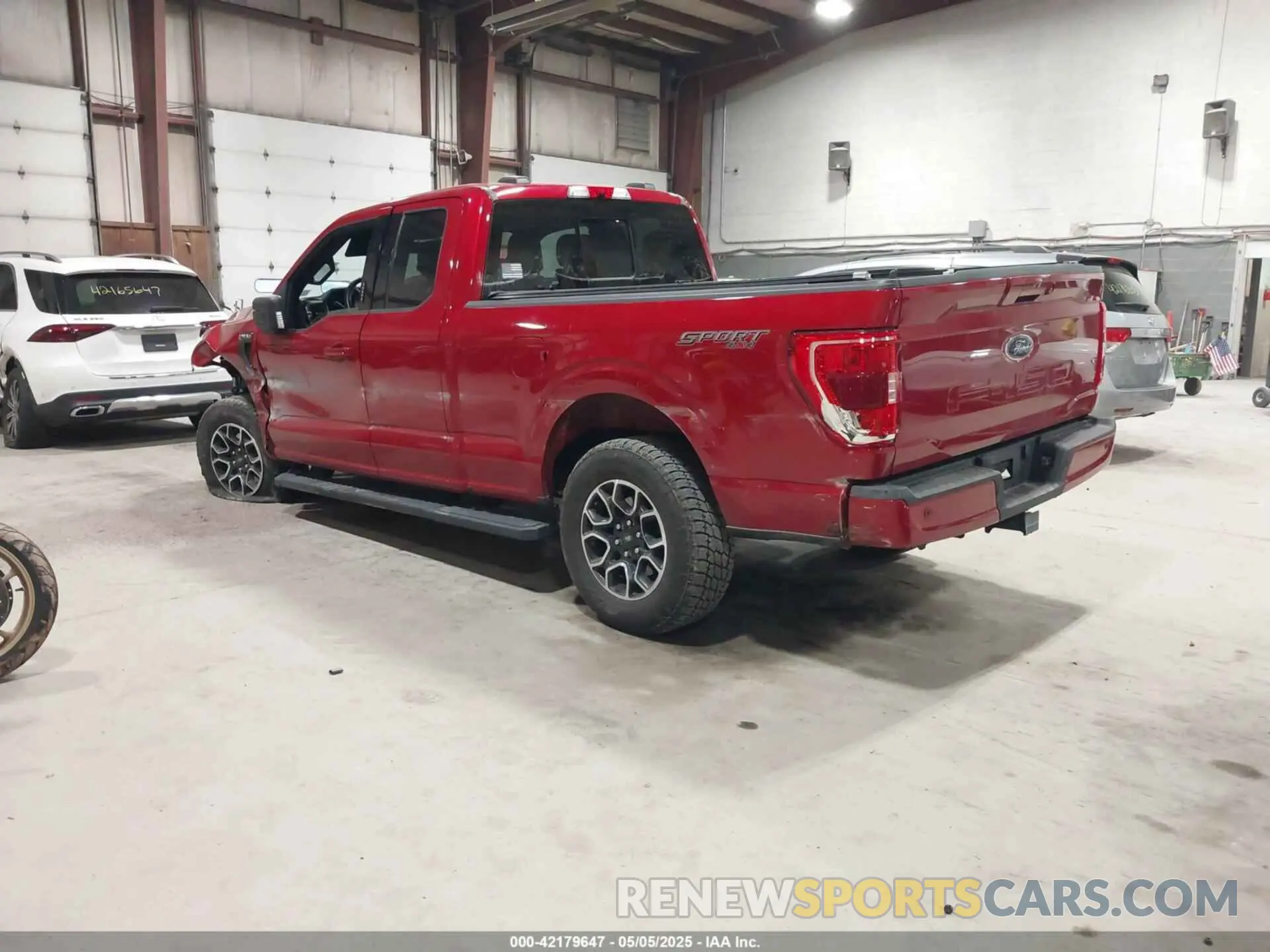 3 Photograph of a damaged car 1FTFX1E55MFA44207 FORD F-150 2021