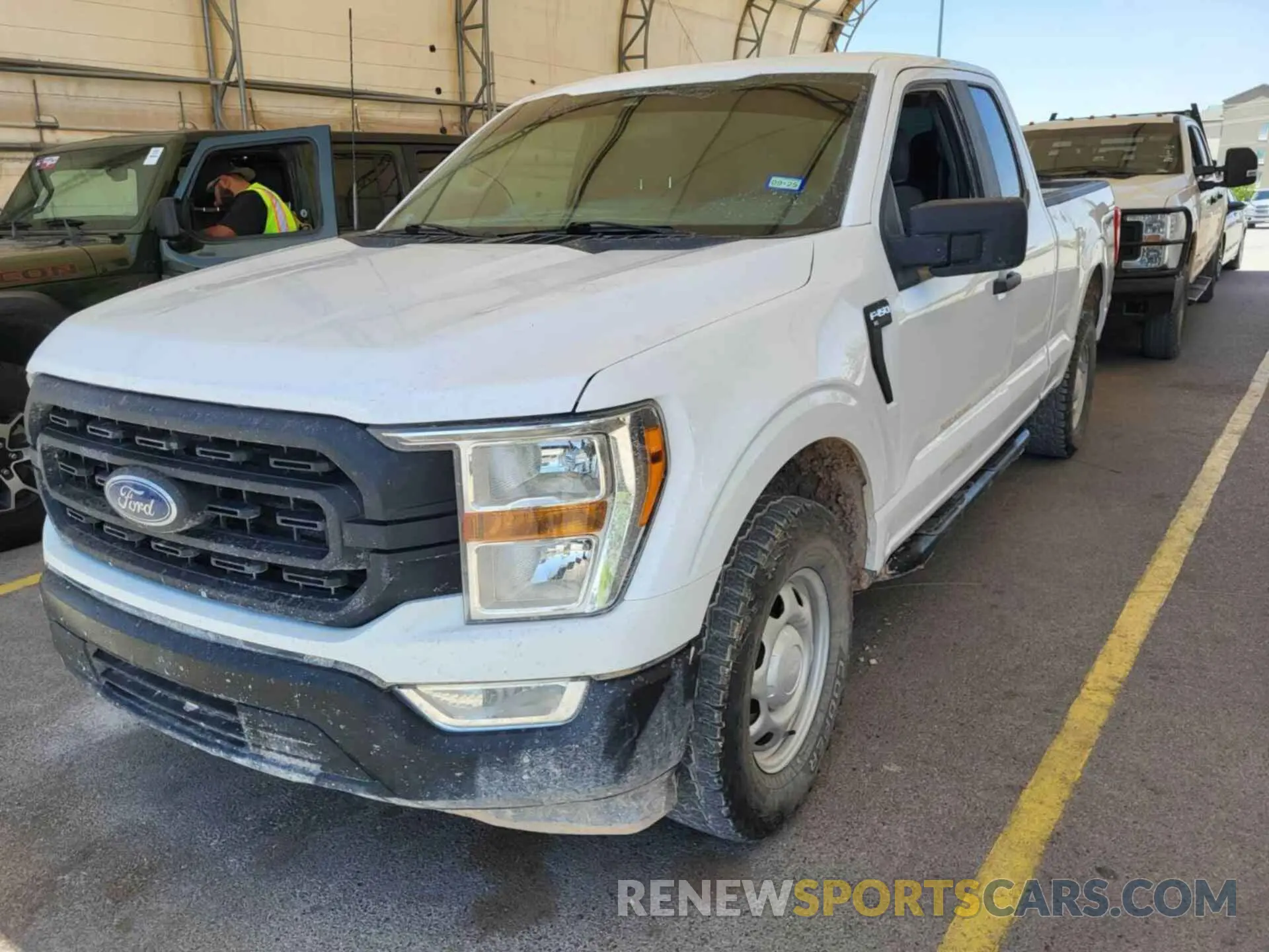 25 Photograph of a damaged car 1FTFX1E57MKE25032 FORD F-150 2021