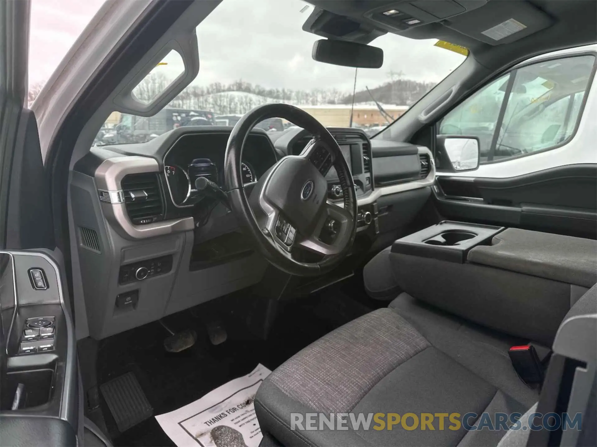11 Photograph of a damaged car 1FTFX1E8XMFB70279 FORD F-150 2021