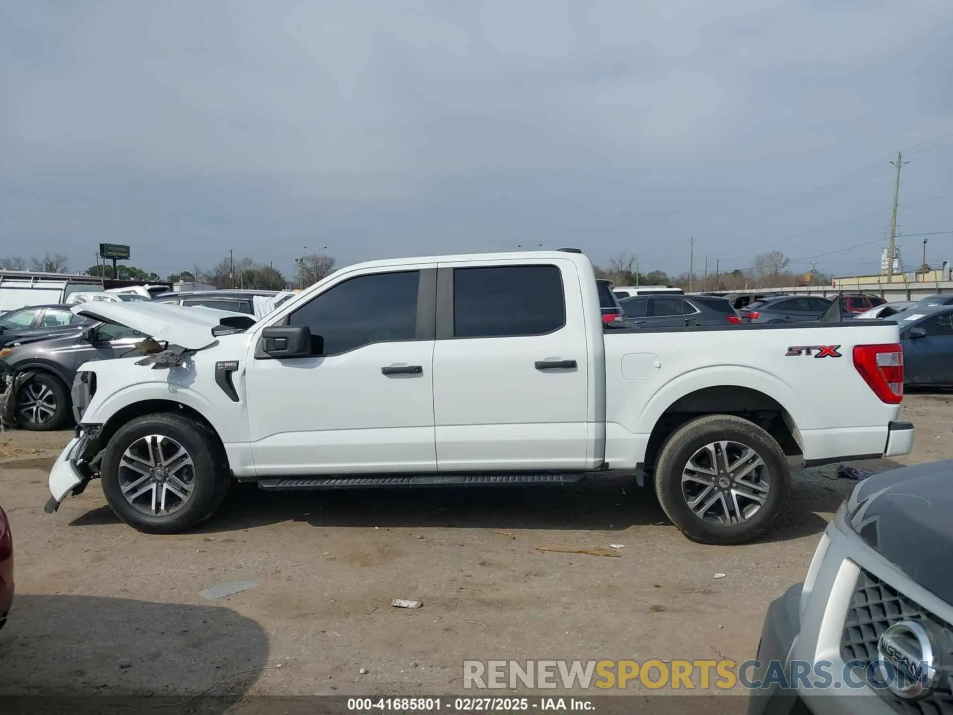 15 Photograph of a damaged car 1FTEW1C59NFA19555 FORD F-150 2022