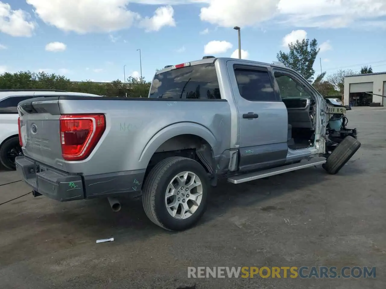 3 Photograph of a damaged car 1FTEW1C83NKD65599 FORD F-150 2022