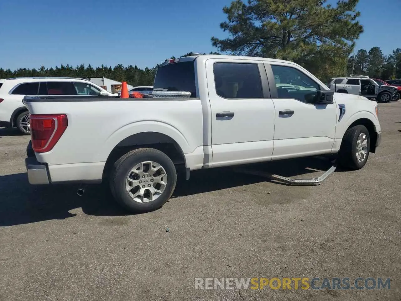 3 Photograph of a damaged car 1FTEW1CB3NKE65701 FORD F-150 2022