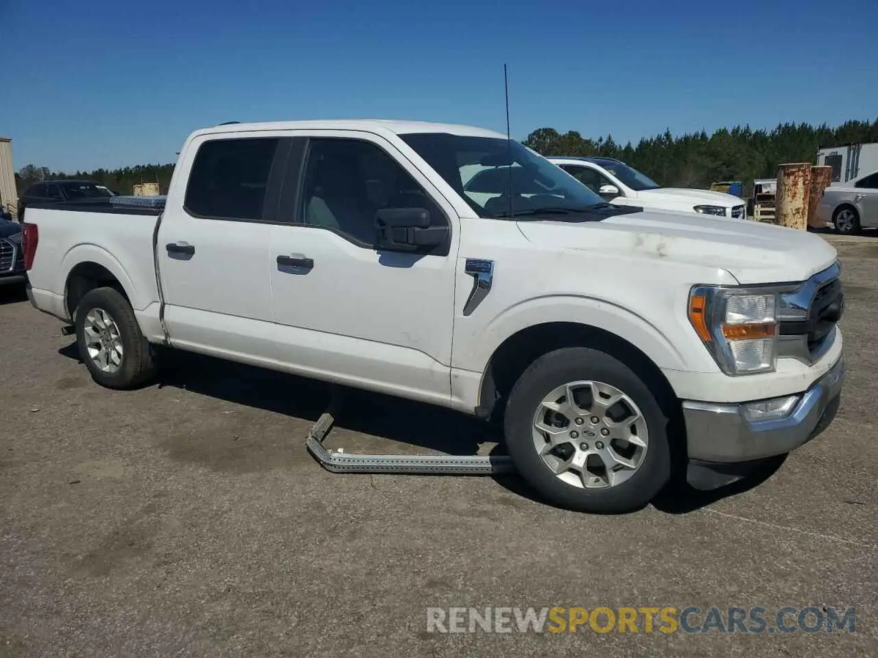 4 Photograph of a damaged car 1FTEW1CB3NKE65701 FORD F-150 2022