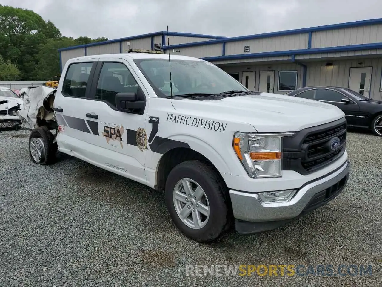 4 Photograph of a damaged car 1FTEW1CP8NFA73625 FORD F-150 2022