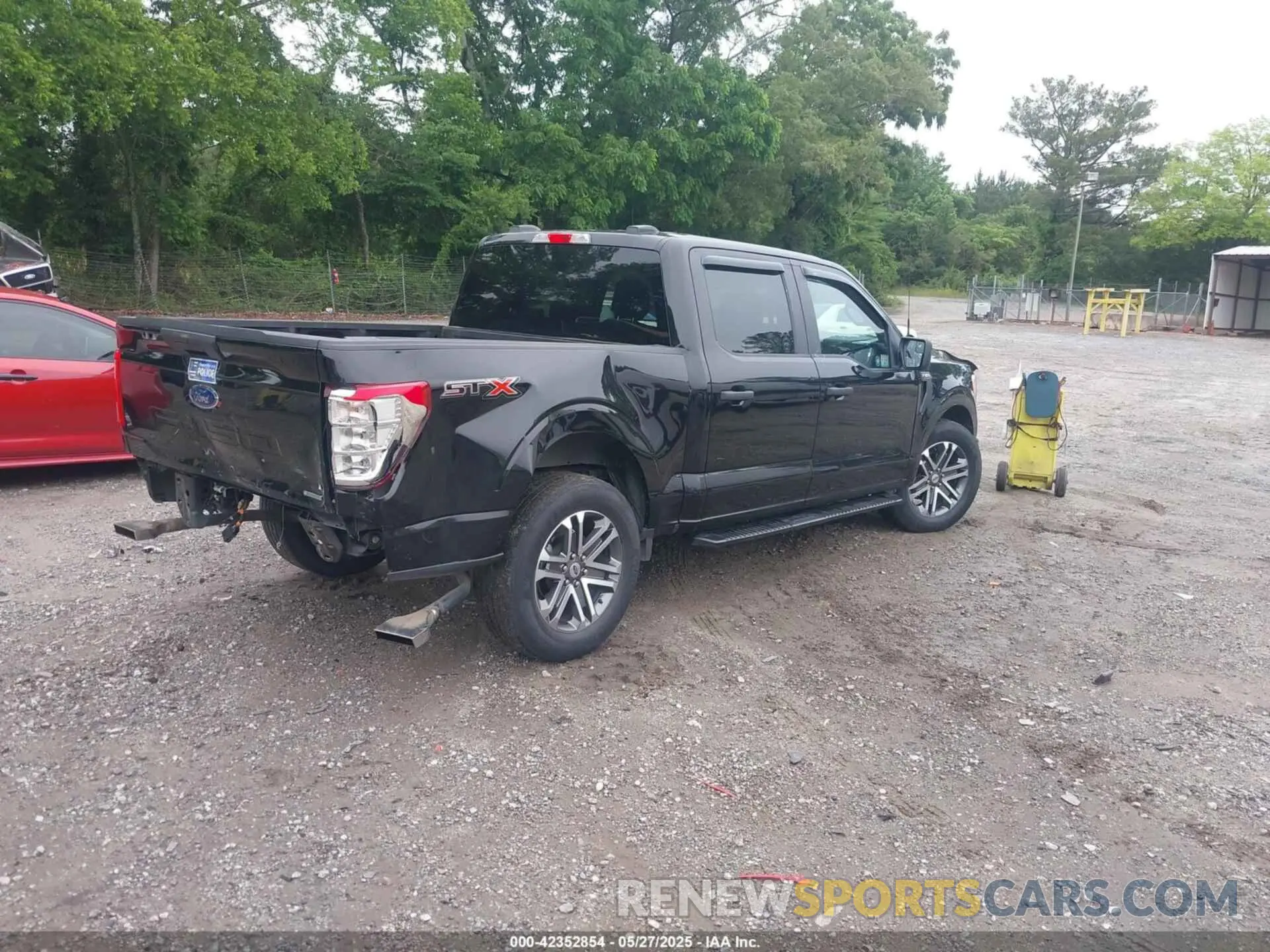 4 Photograph of a damaged car 1FTEW1CP8NFB78472 FORD F-150 2022