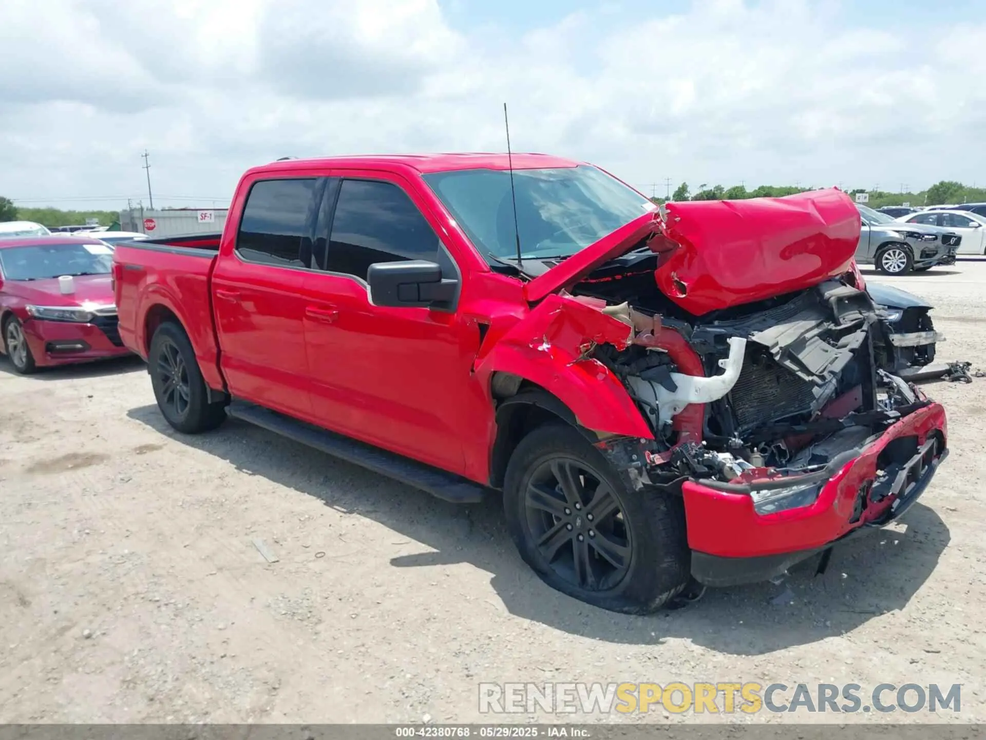 1 Photograph of a damaged car 1FTEW1CP8NKE60148 FORD F-150 2022