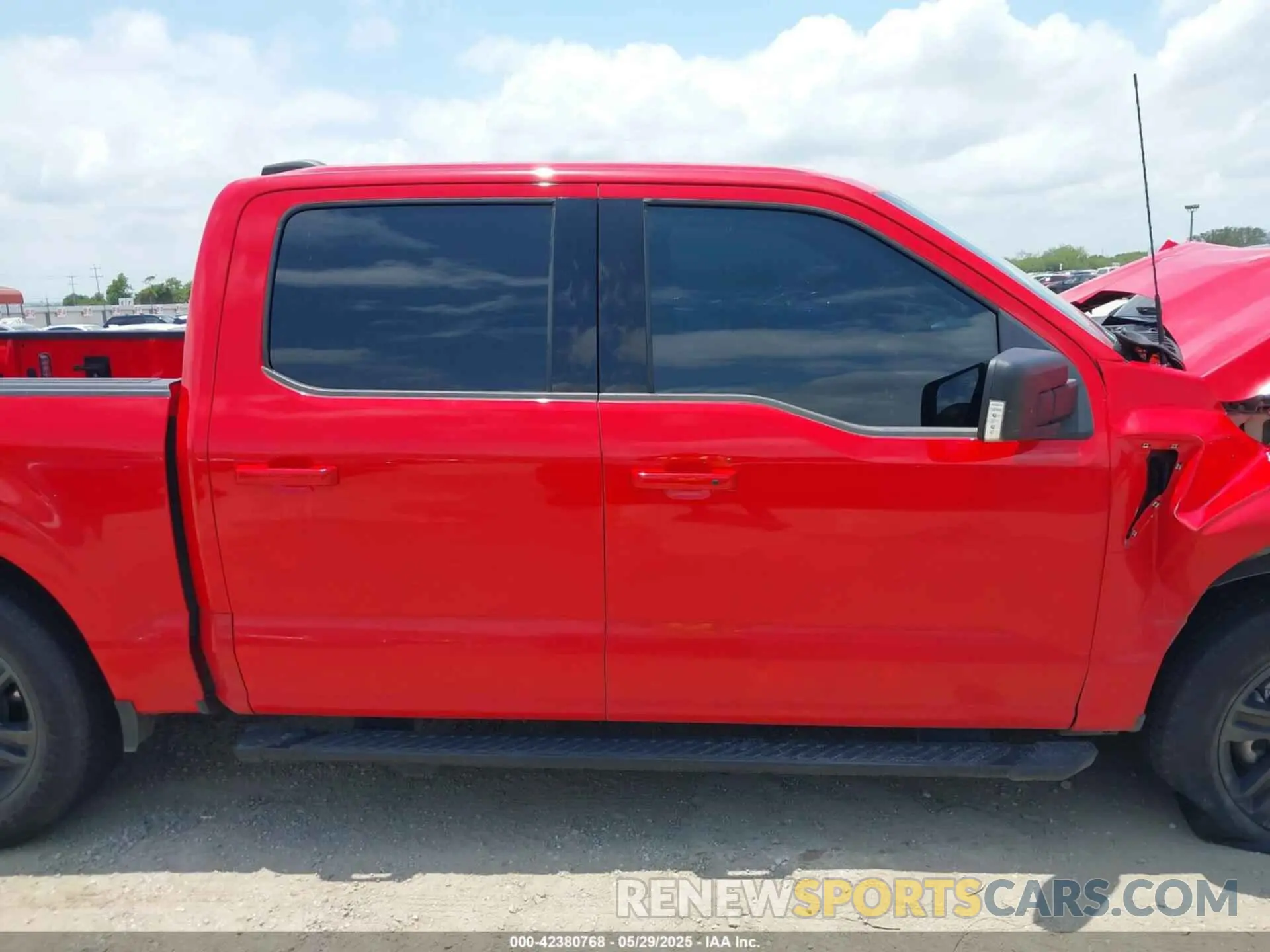 13 Photograph of a damaged car 1FTEW1CP8NKE60148 FORD F-150 2022