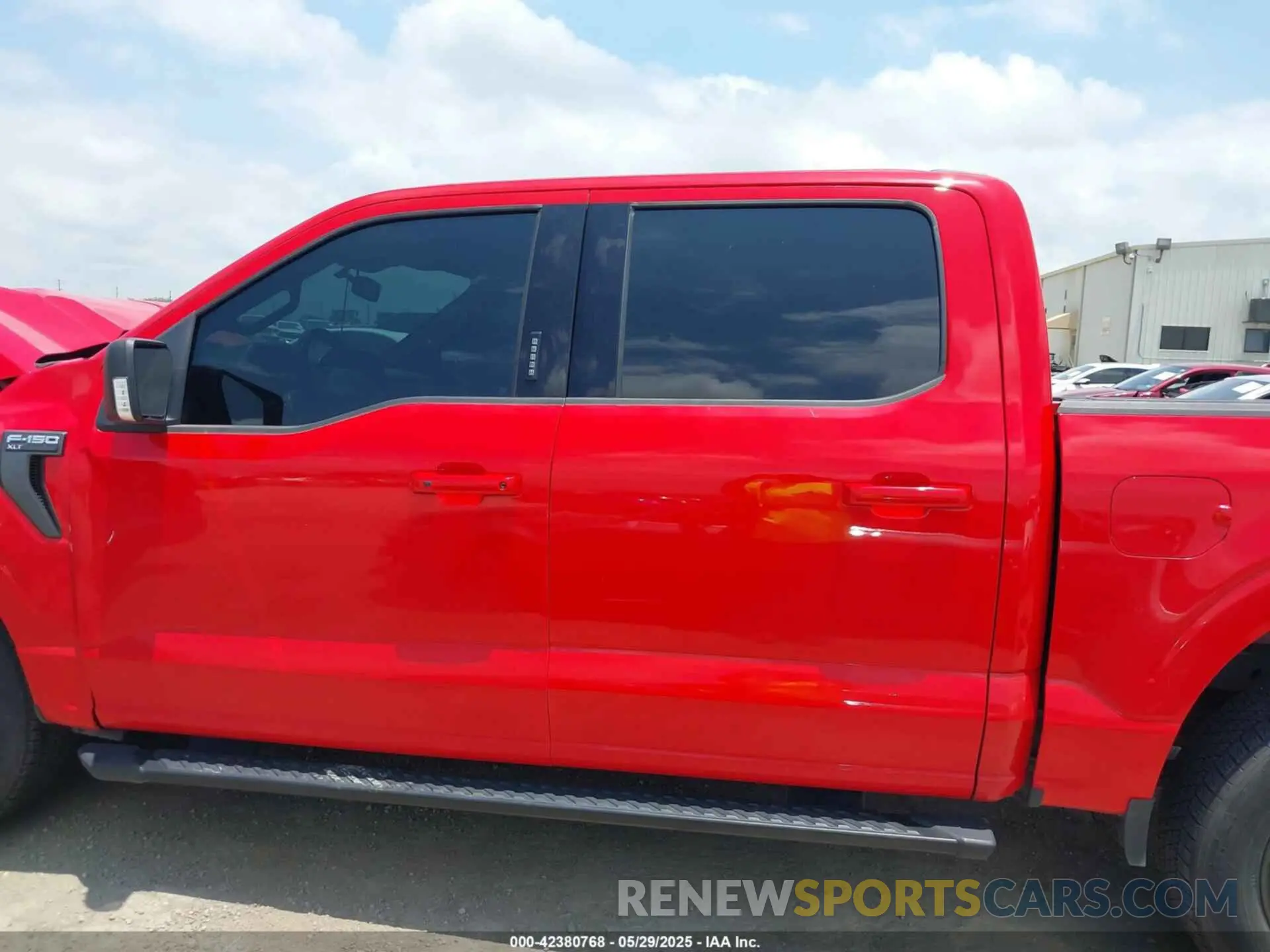 14 Photograph of a damaged car 1FTEW1CP8NKE60148 FORD F-150 2022
