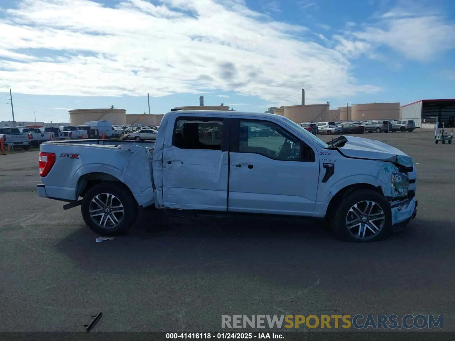 14 Photograph of a damaged car 1FTEW1CPXNKD77711 FORD F-150 2022