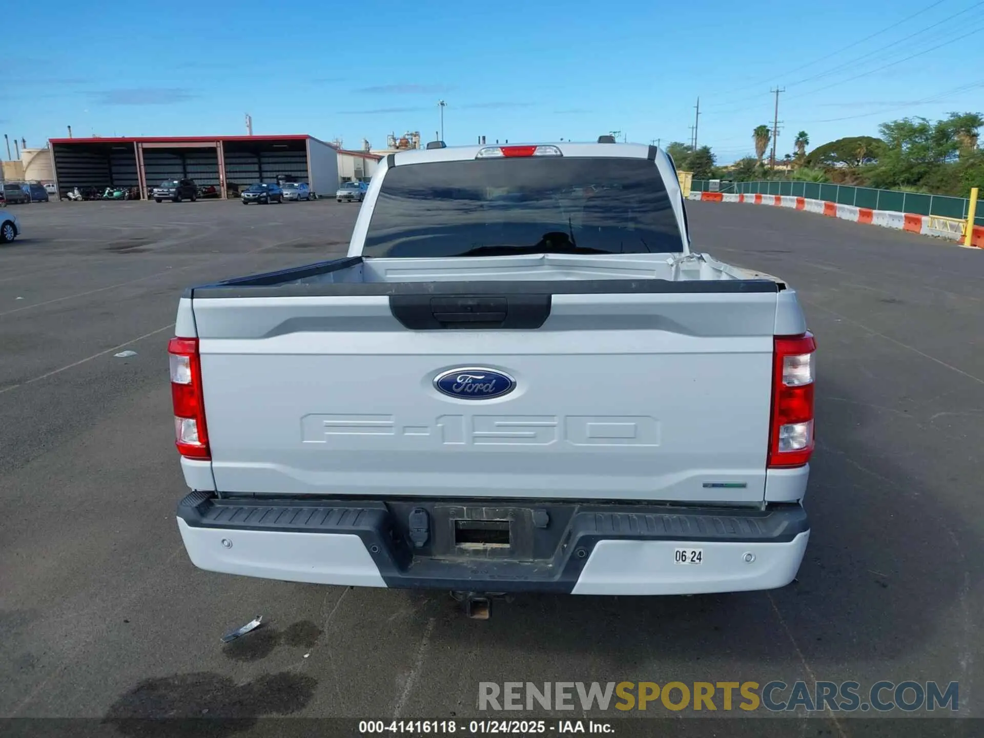 17 Photograph of a damaged car 1FTEW1CPXNKD77711 FORD F-150 2022