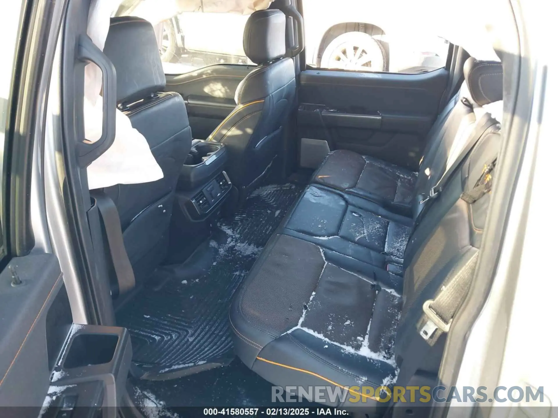 8 Photograph of a damaged car 1FTEW1E81NFA62939 FORD F-150 2022