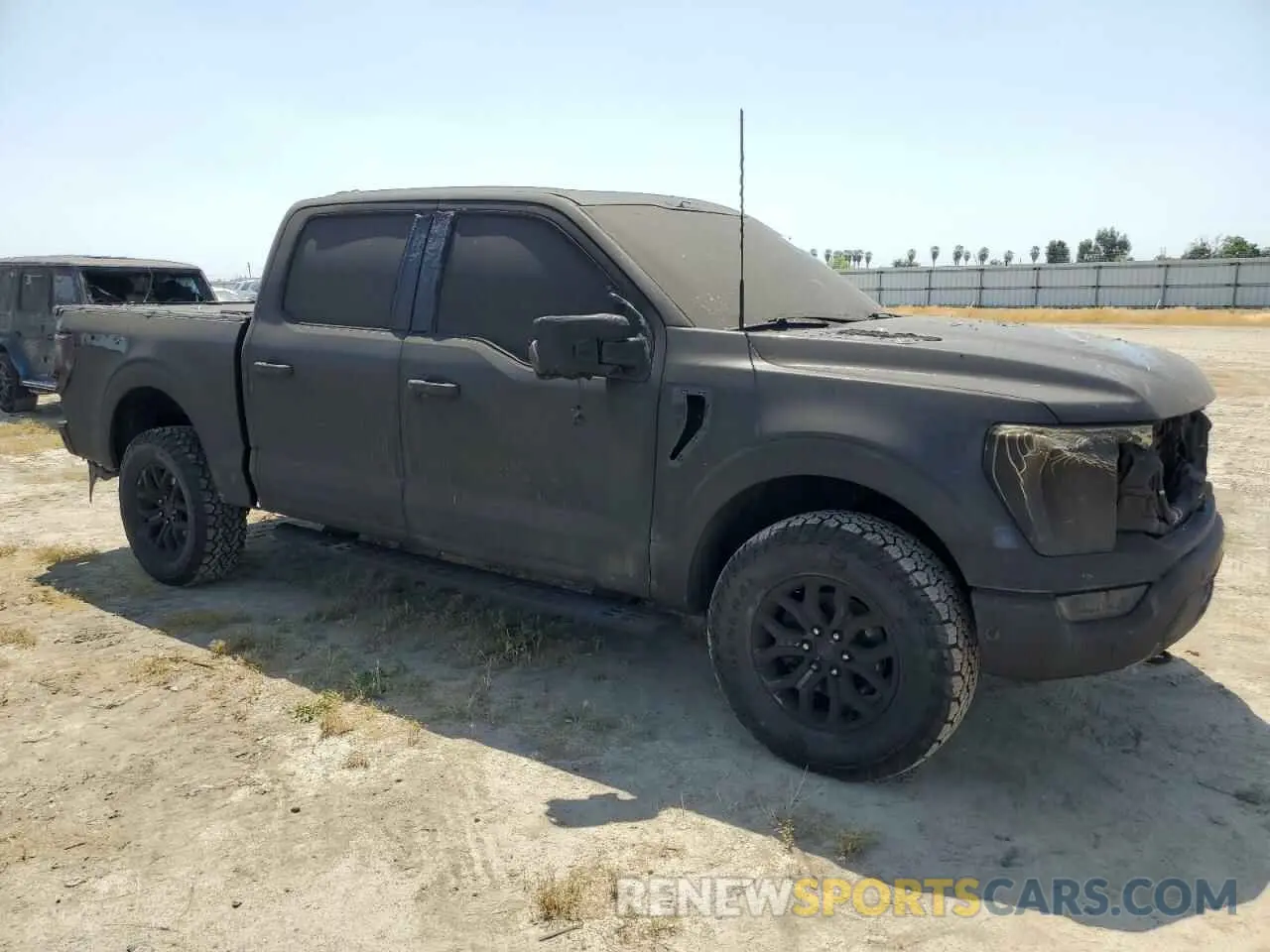 4 Photograph of a damaged car 1FTEW1E81NFA72113 FORD F-150 2022