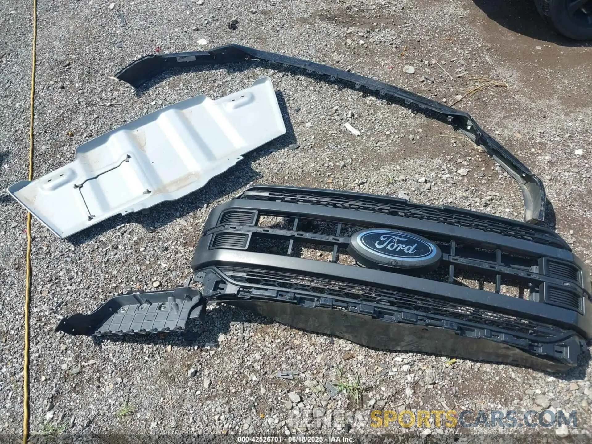 12 Photograph of a damaged car 1FTEW1E83NFB98179 FORD F-150 2022