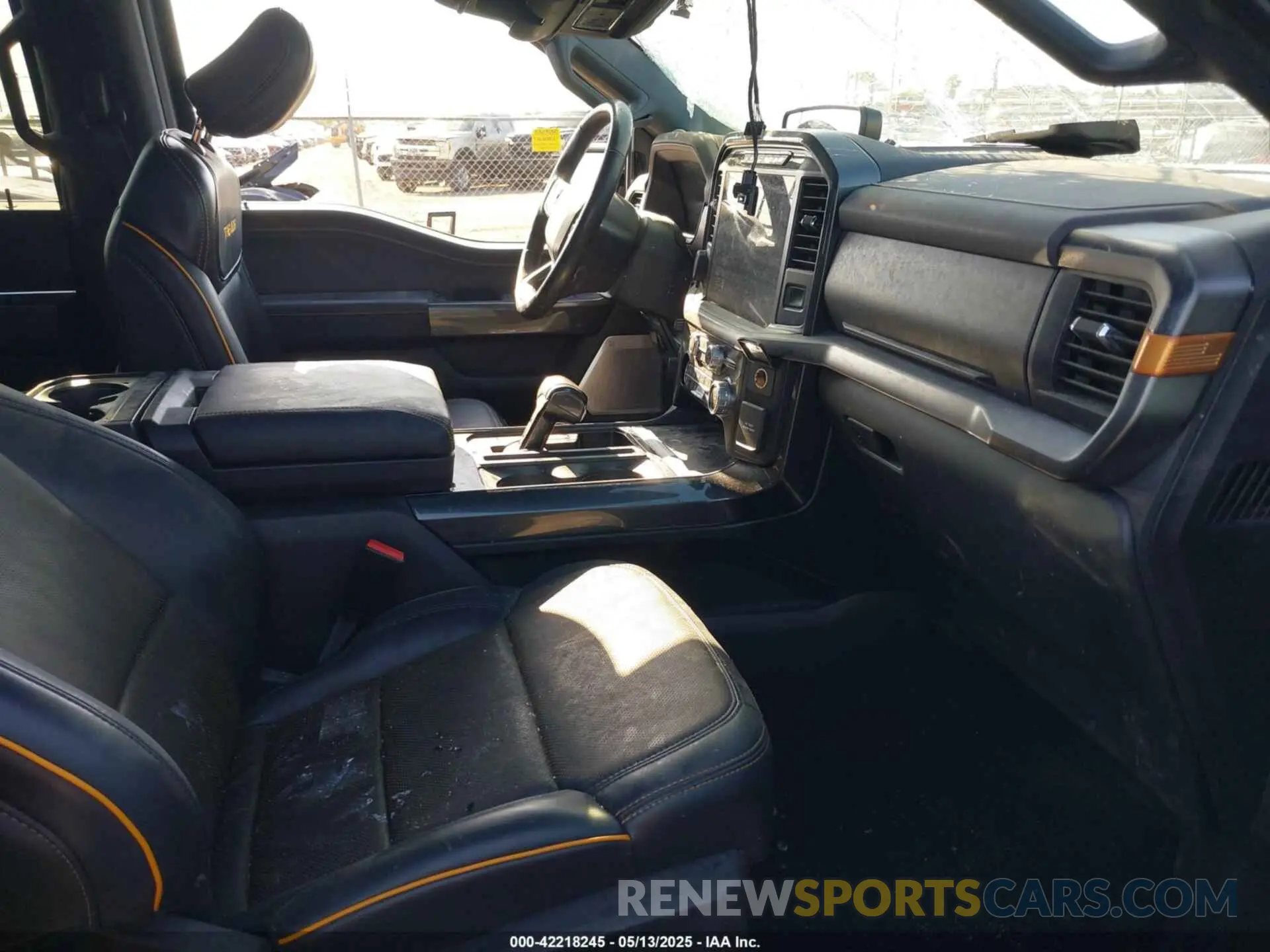 5 Photograph of a damaged car 1FTEW1E83NFC03994 FORD F-150 2022