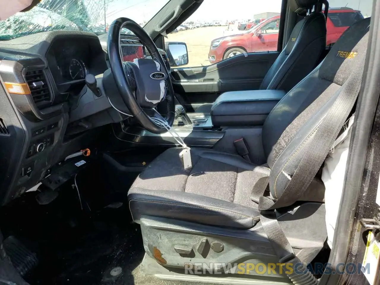 7 Photograph of a damaged car 1FTEW1E84NFB93069 FORD F-150 2022