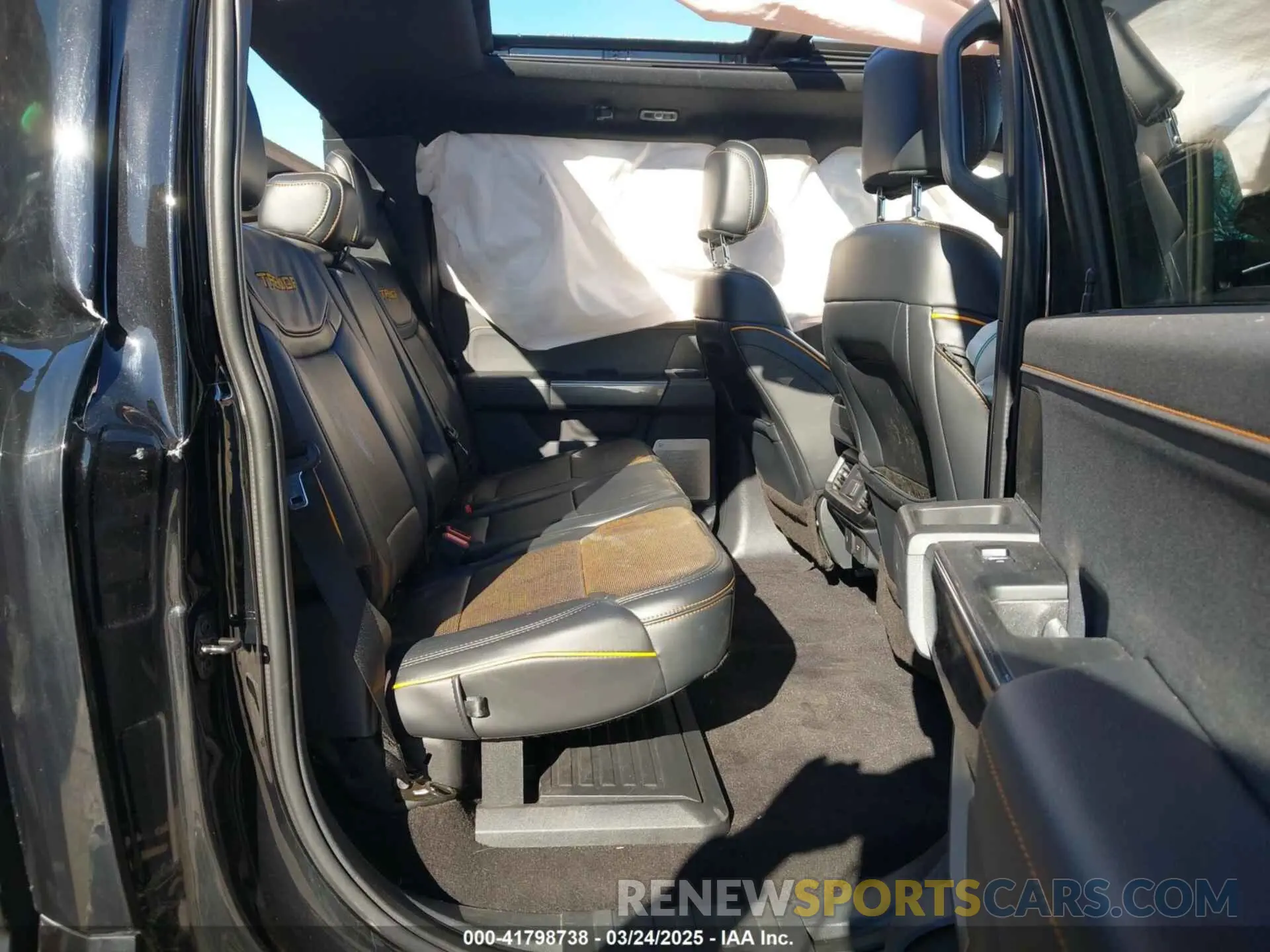8 Photograph of a damaged car 1FTEW1E87NFA62430 FORD F-150 2022