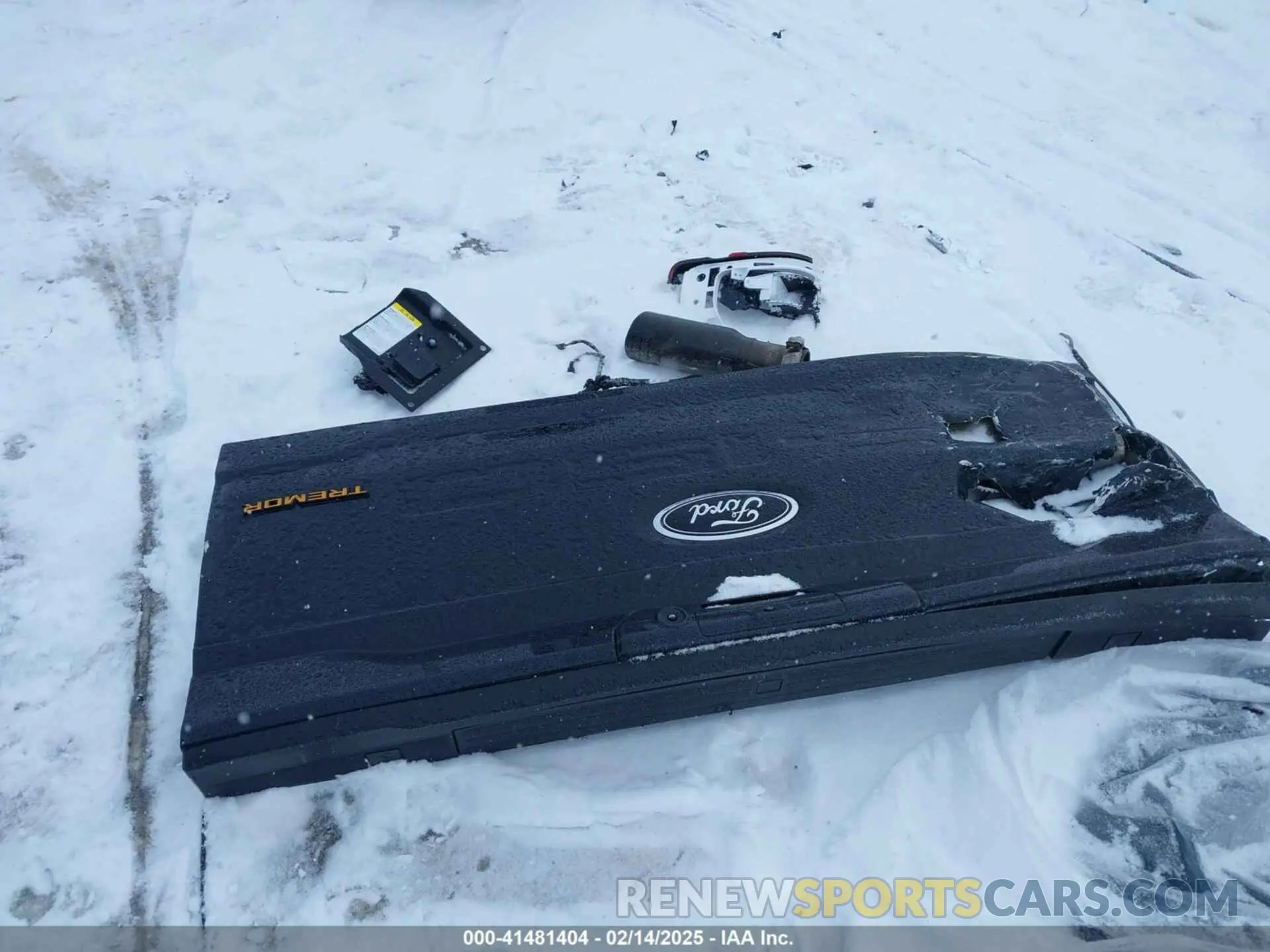 12 Photograph of a damaged car 1FTEW1E89NFA37044 FORD F-150 2022