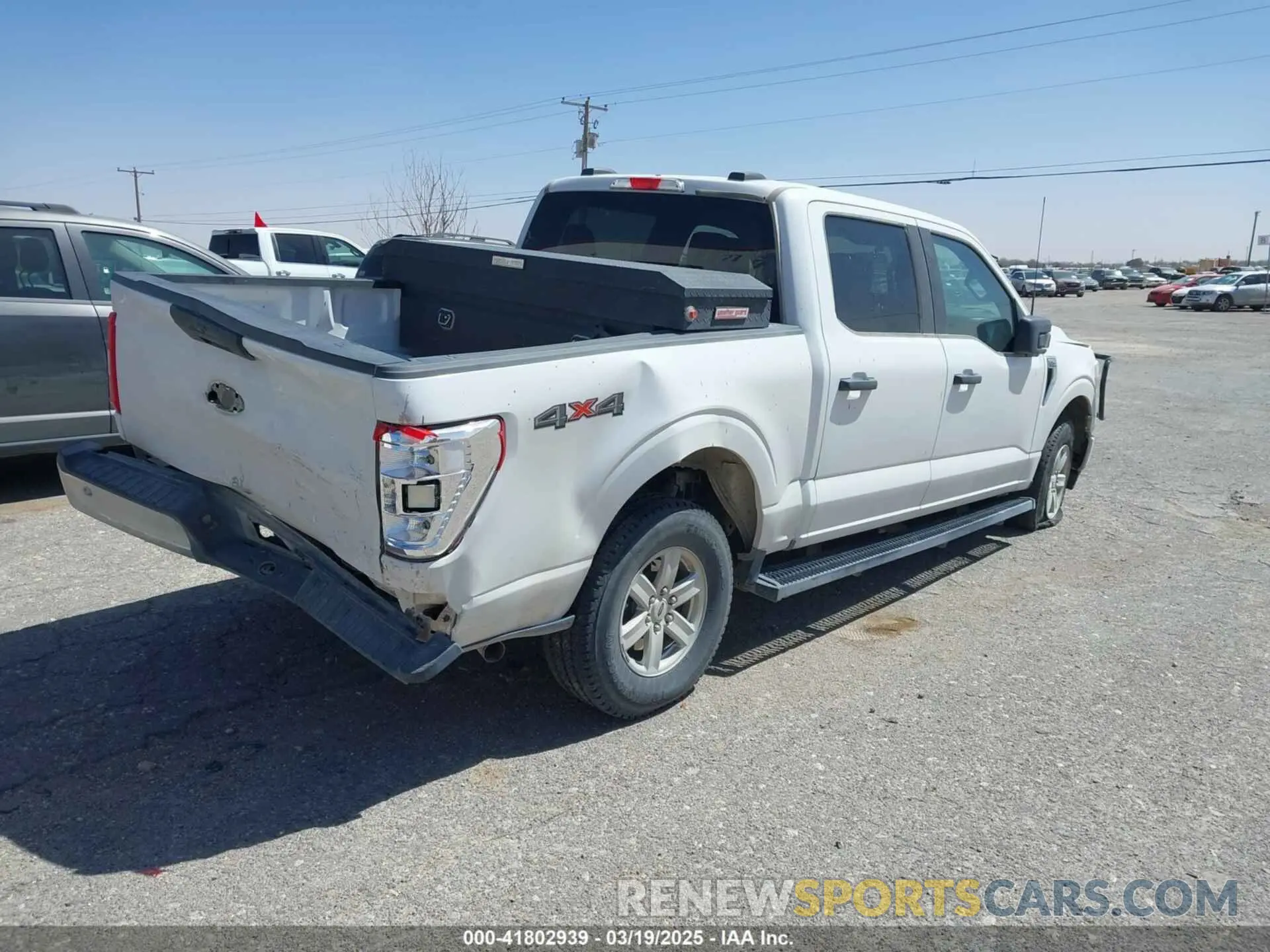 4 Photograph of a damaged car 1FTEW1EB5NKD57724 FORD F-150 2022