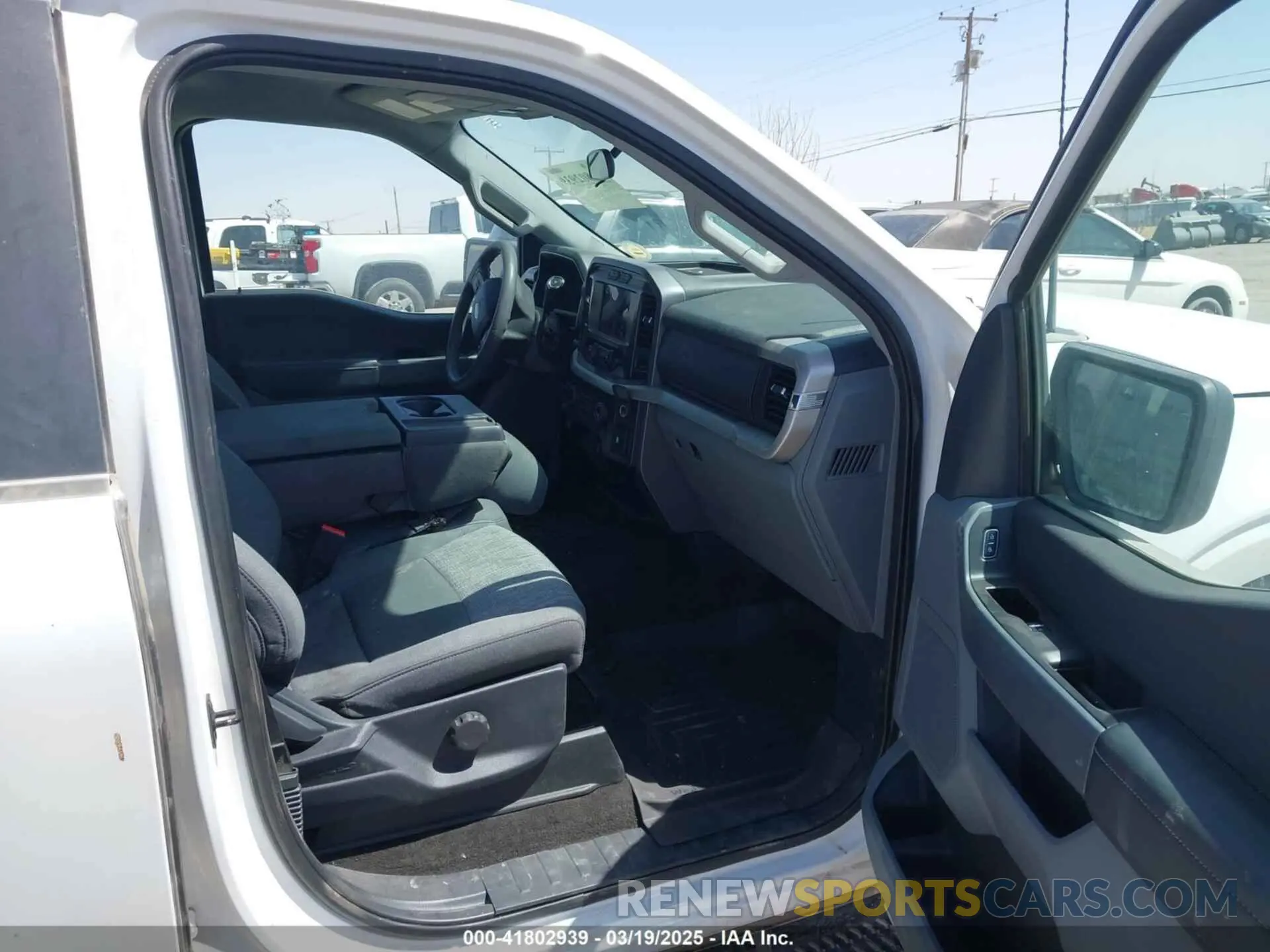 5 Photograph of a damaged car 1FTEW1EB5NKD57724 FORD F-150 2022