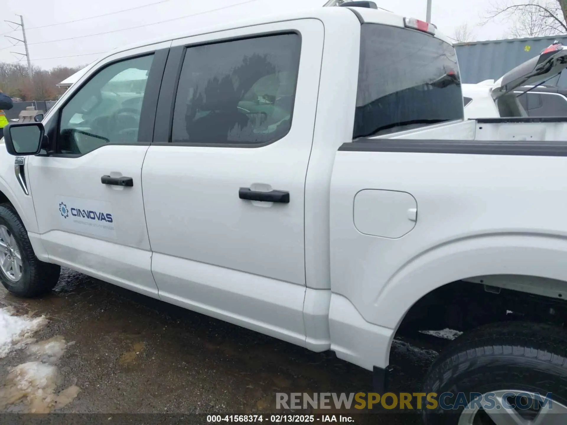 14 Photograph of a damaged car 1FTEW1EB5NKE40246 FORD F-150 2022