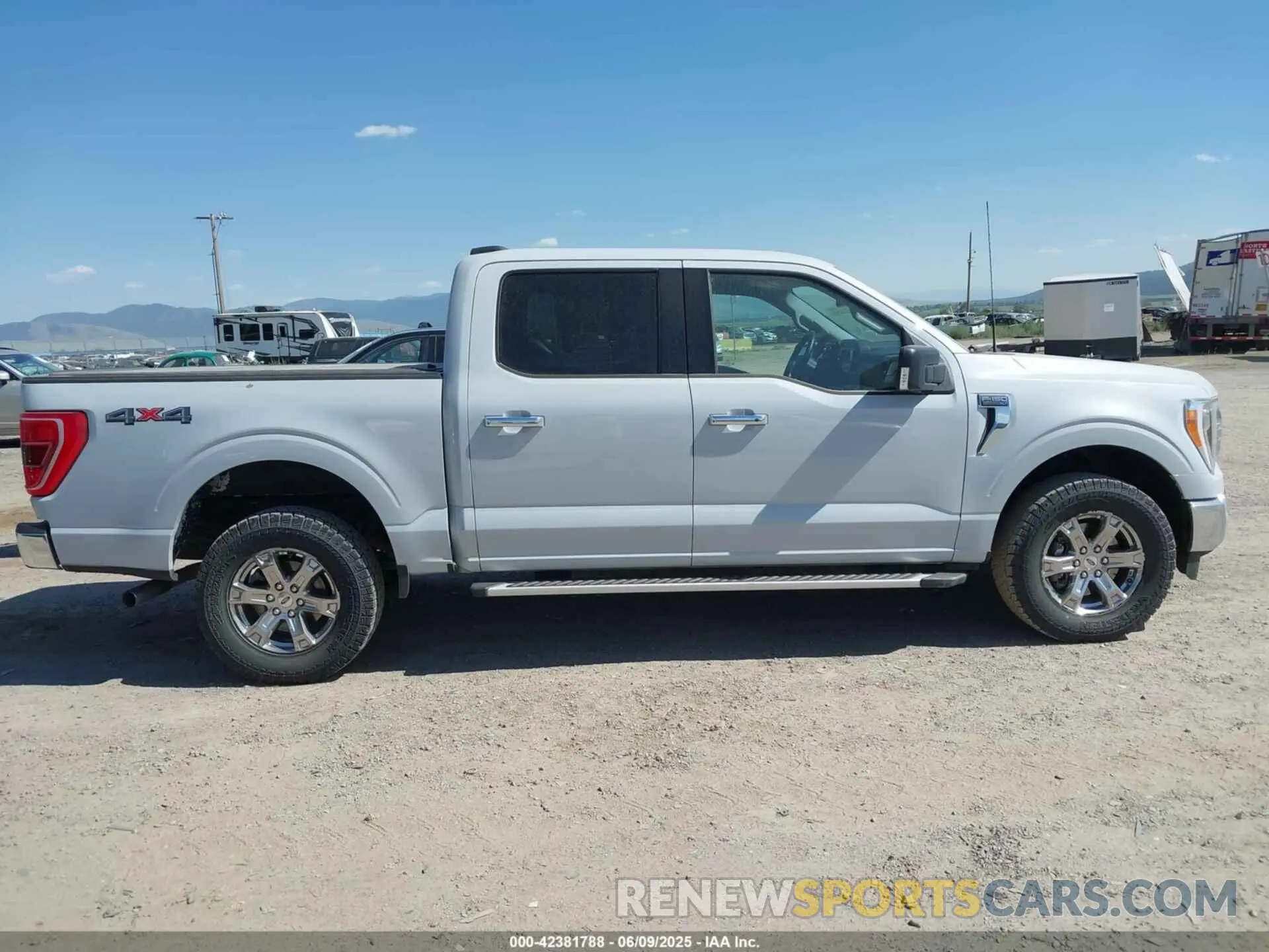 13 Photograph of a damaged car 1FTEW1EBXNKD42720 FORD F-150 2022