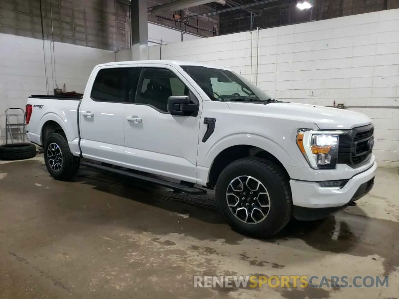 4 Photograph of a damaged car 1FTEW1EP0NFB91004 FORD F-150 2022