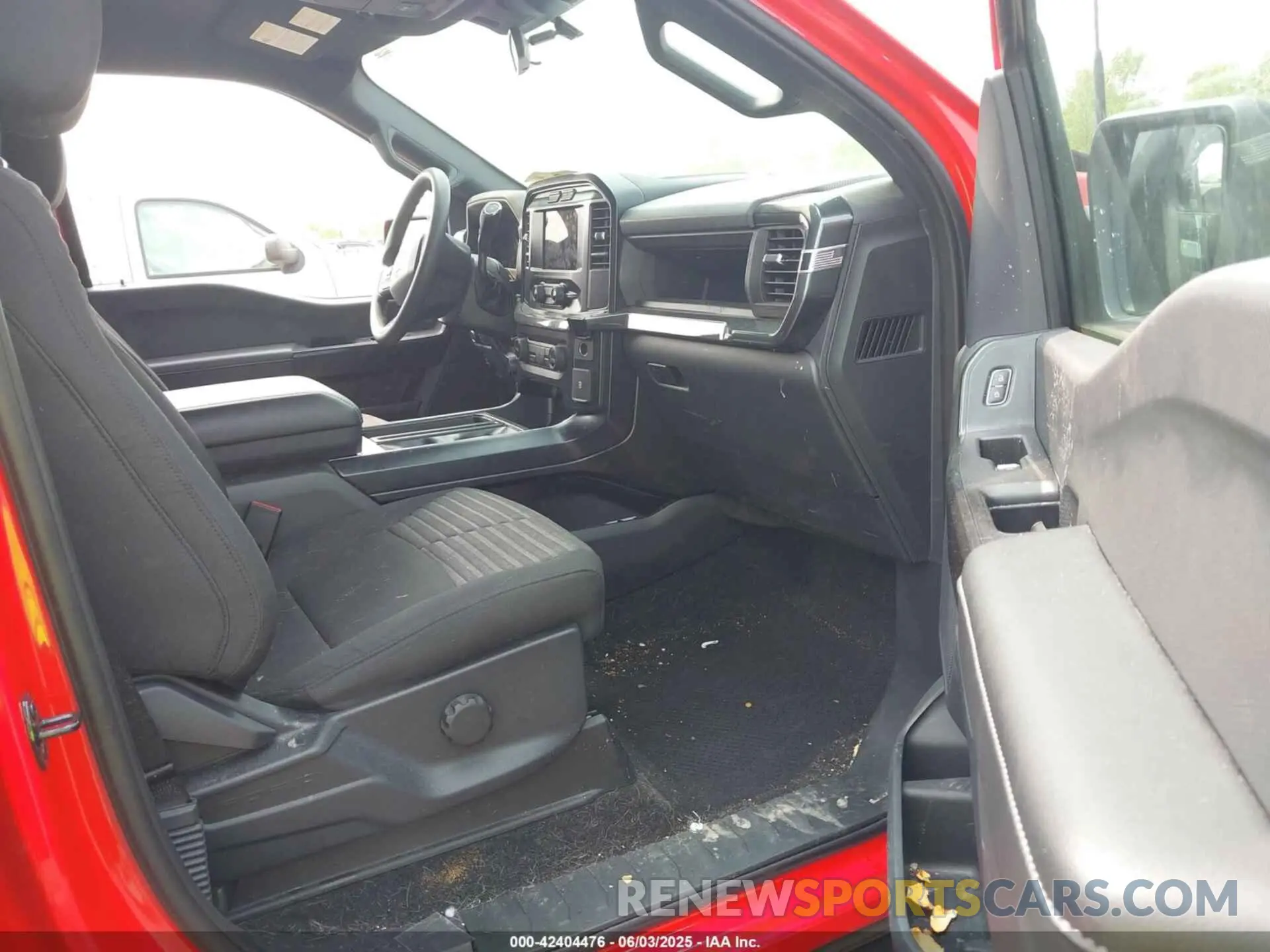 5 Photograph of a damaged car 1FTEW1EP0NKE81458 FORD F-150 2022