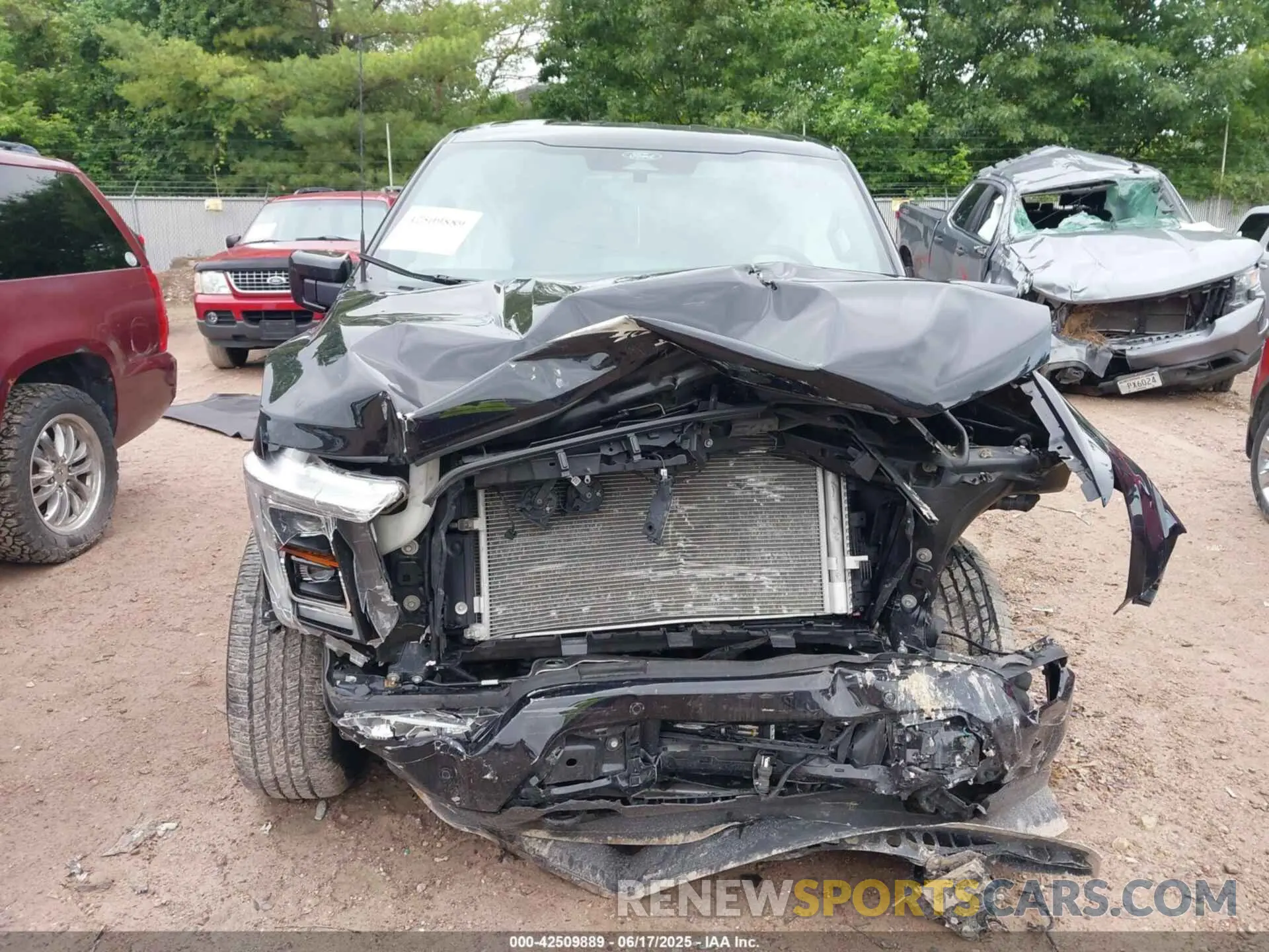 12 Photograph of a damaged car 1FTEW1EP1NFA32508 FORD F-150 2022