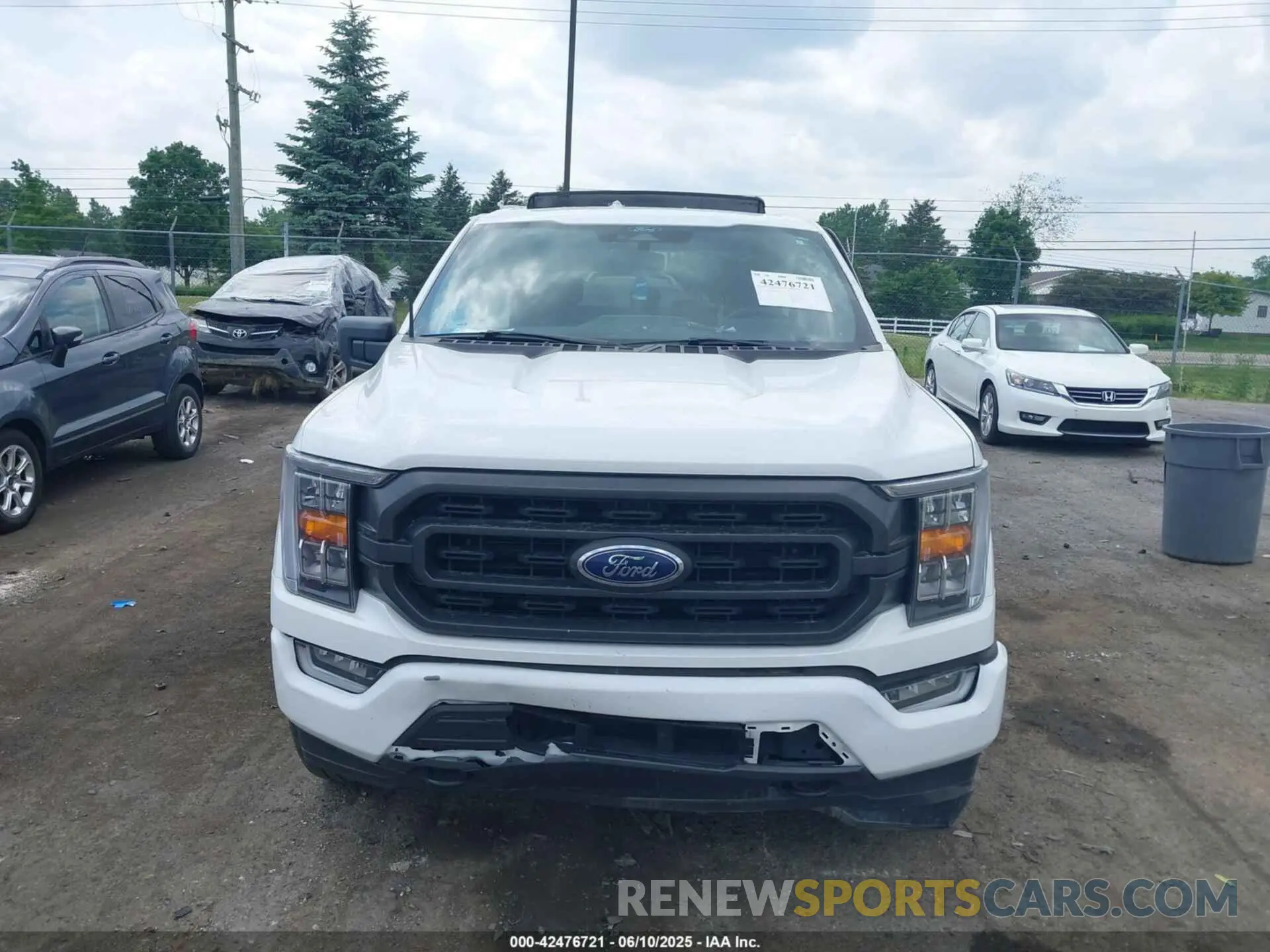 11 Photograph of a damaged car 1FTEW1EP1NKD75438 FORD F-150 2022