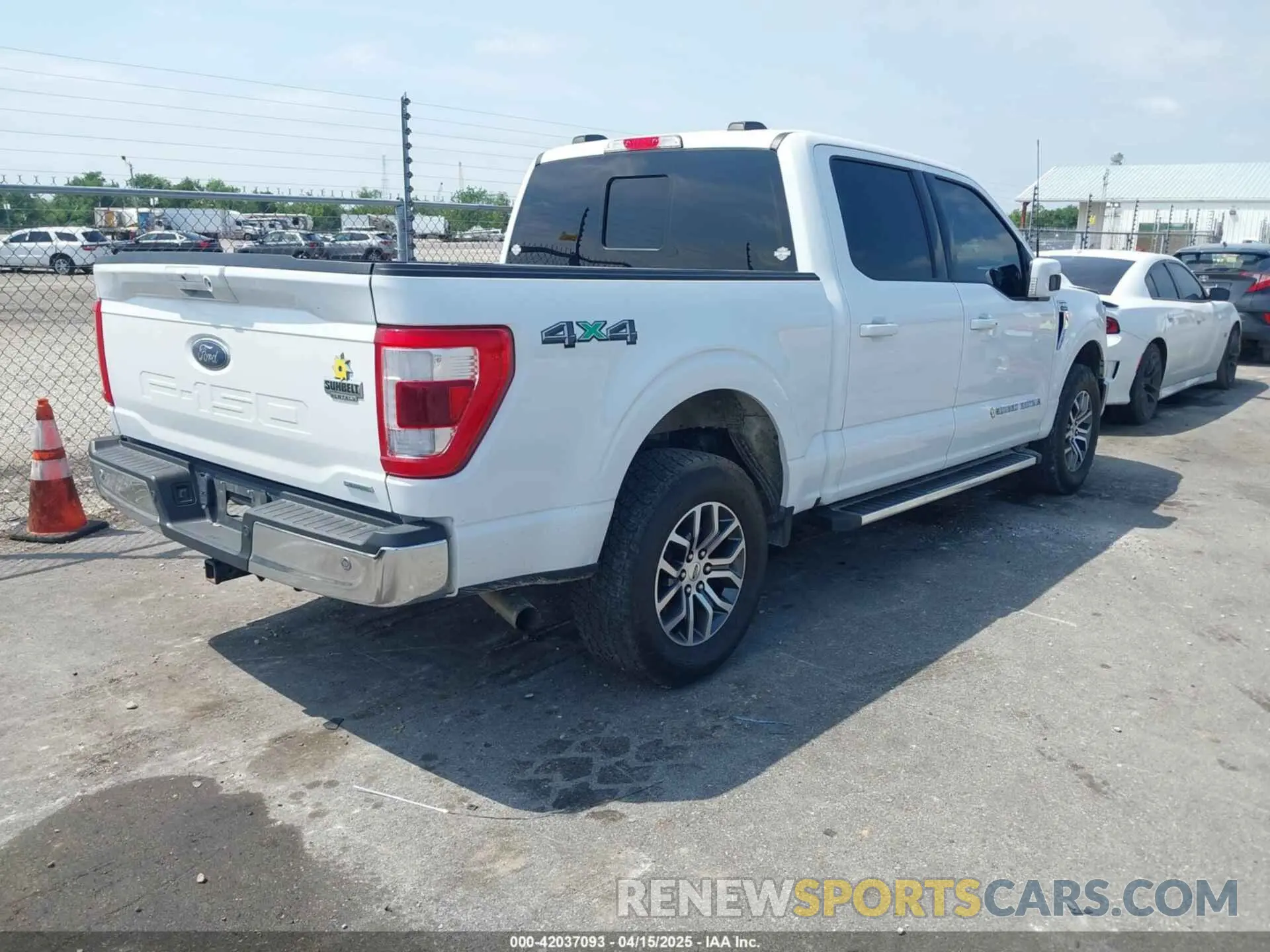 4 Photograph of a damaged car 1FTEW1EP1NKE36822 FORD F-150 2022