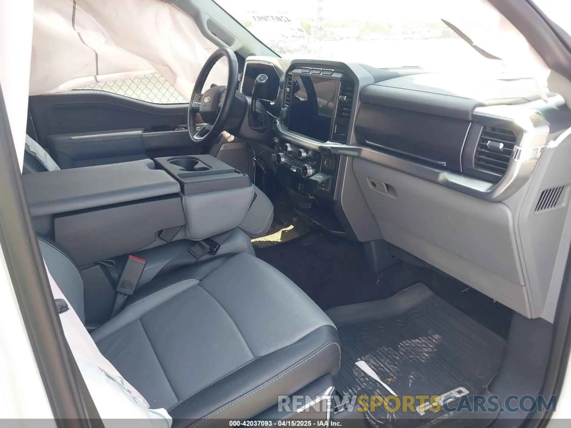 5 Photograph of a damaged car 1FTEW1EP1NKE36822 FORD F-150 2022