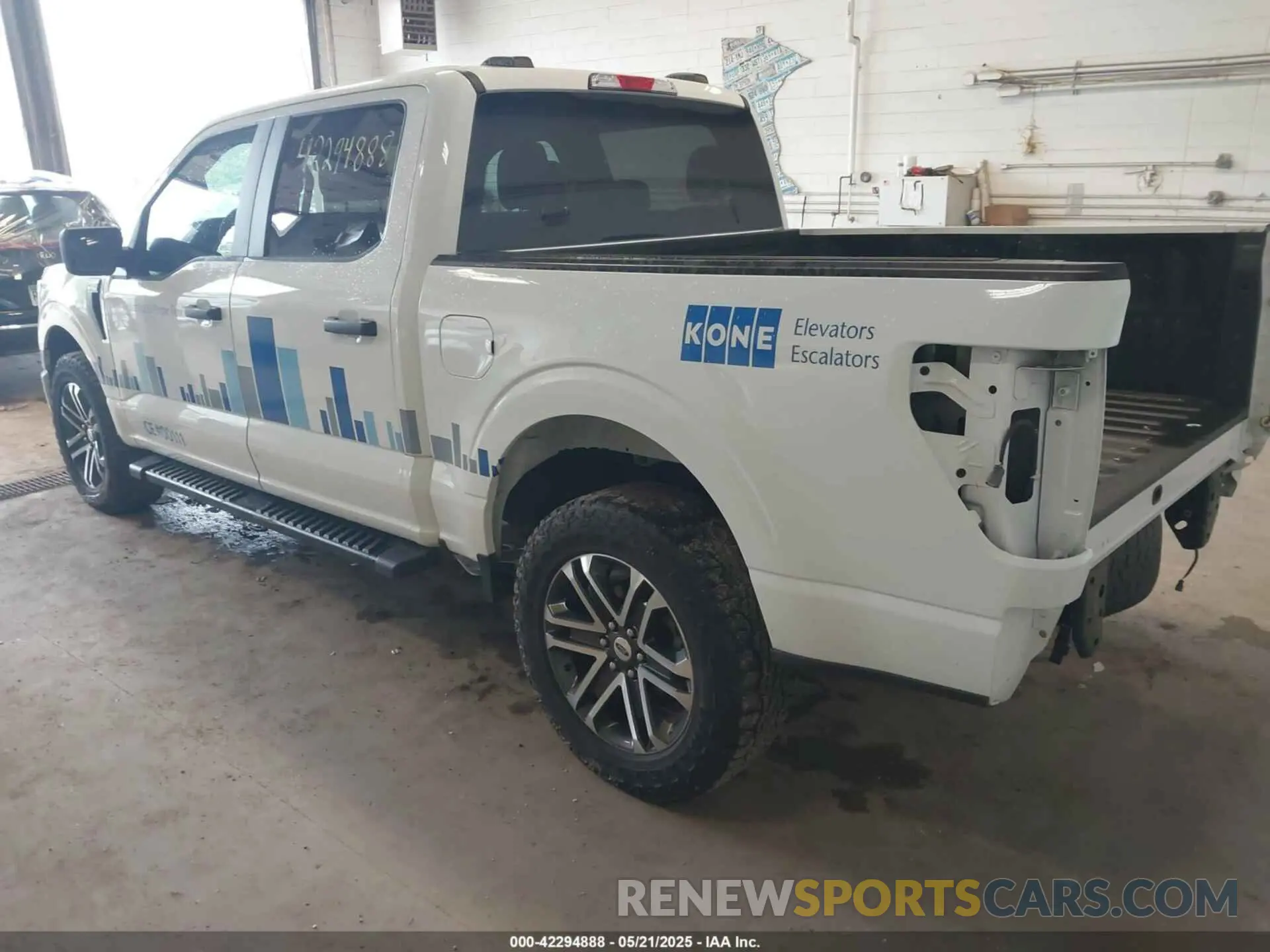 3 Photograph of a damaged car 1FTEW1EP1NKE50669 FORD F-150 2022