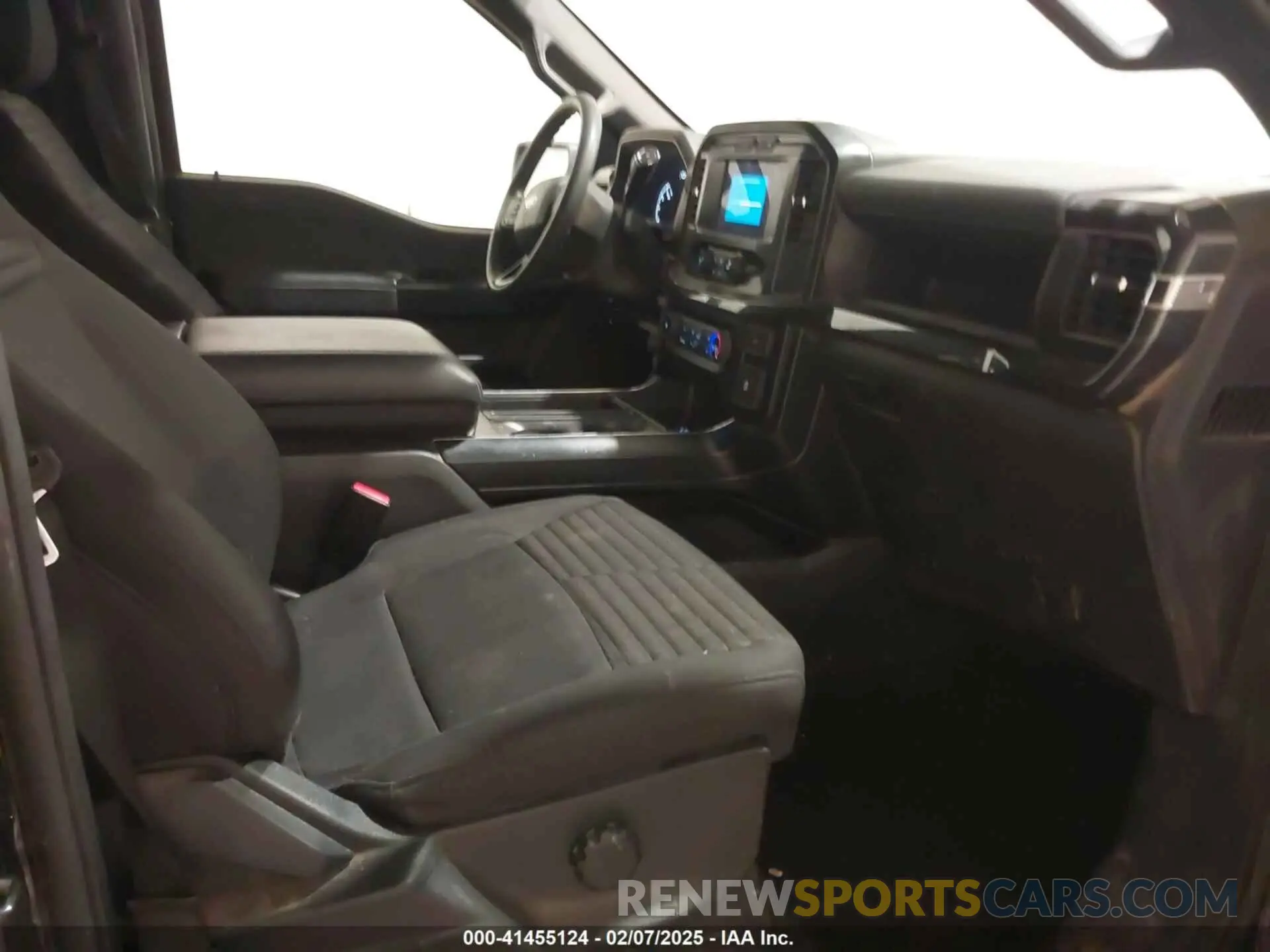 5 Photograph of a damaged car 1FTEW1EP2NFC26626 FORD F-150 2022