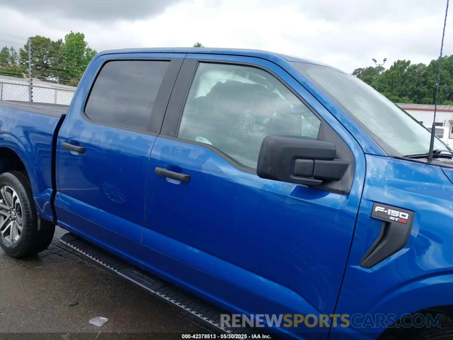 13 Photograph of a damaged car 1FTEW1EP2NKD17385 FORD F-150 2022