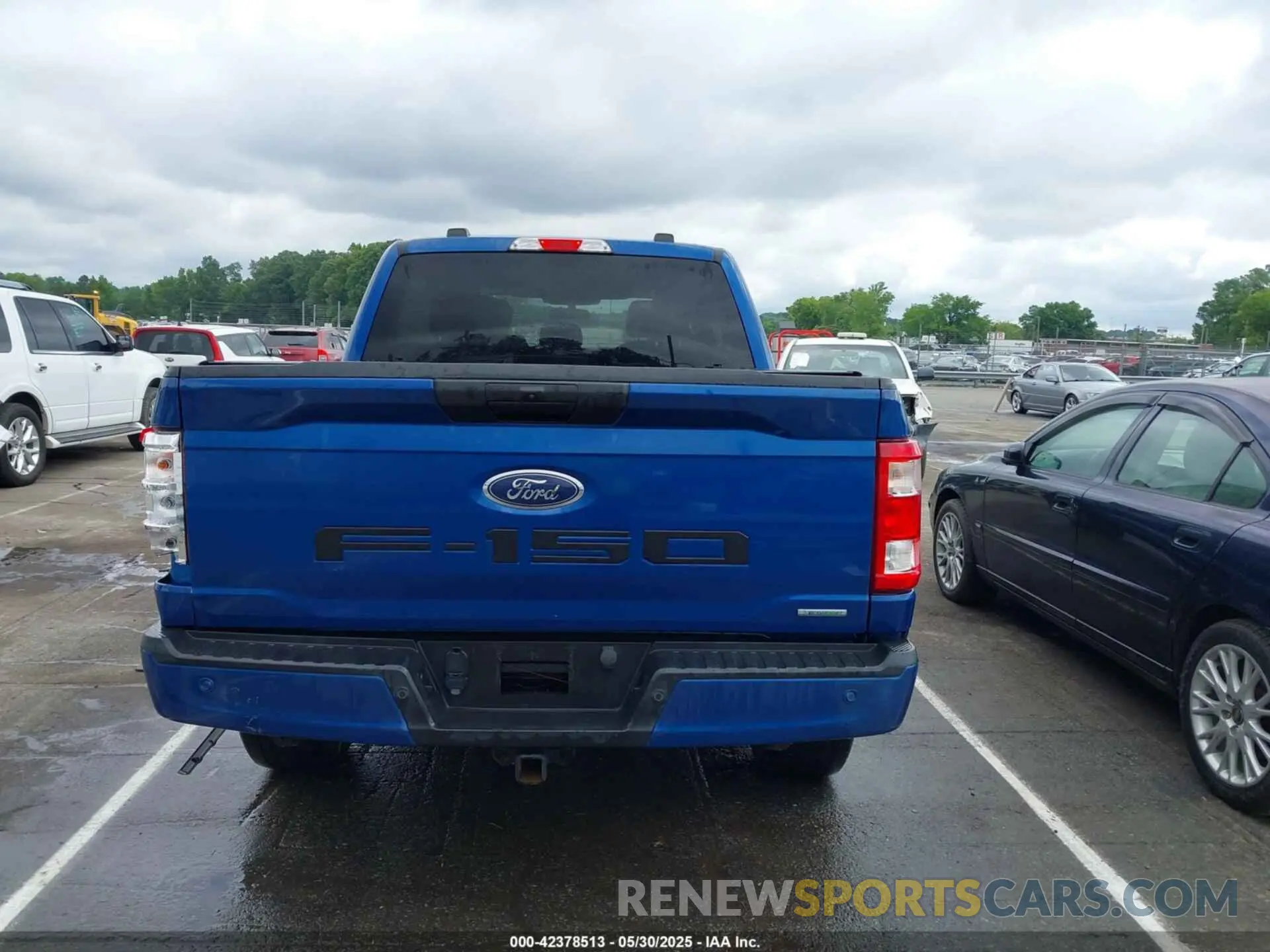 16 Photograph of a damaged car 1FTEW1EP2NKD17385 FORD F-150 2022