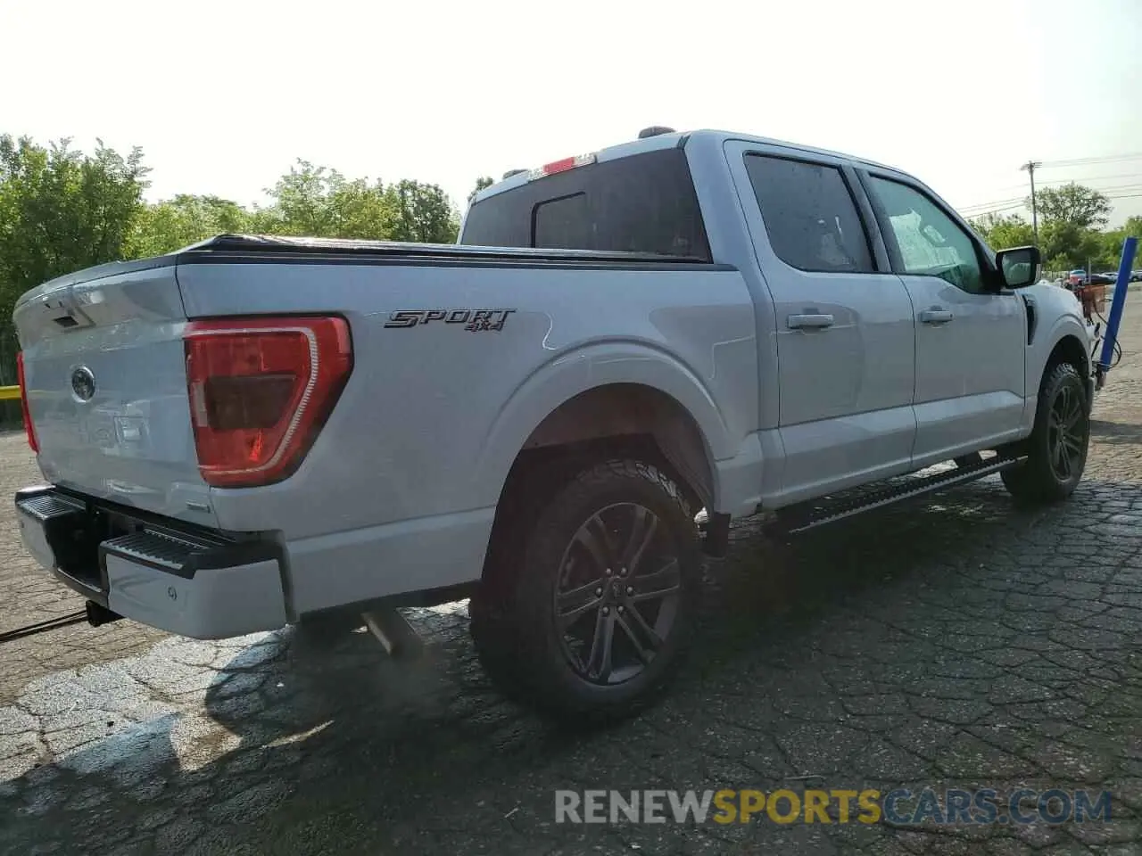 3 Photograph of a damaged car 1FTEW1EP3NKE69790 FORD F-150 2022