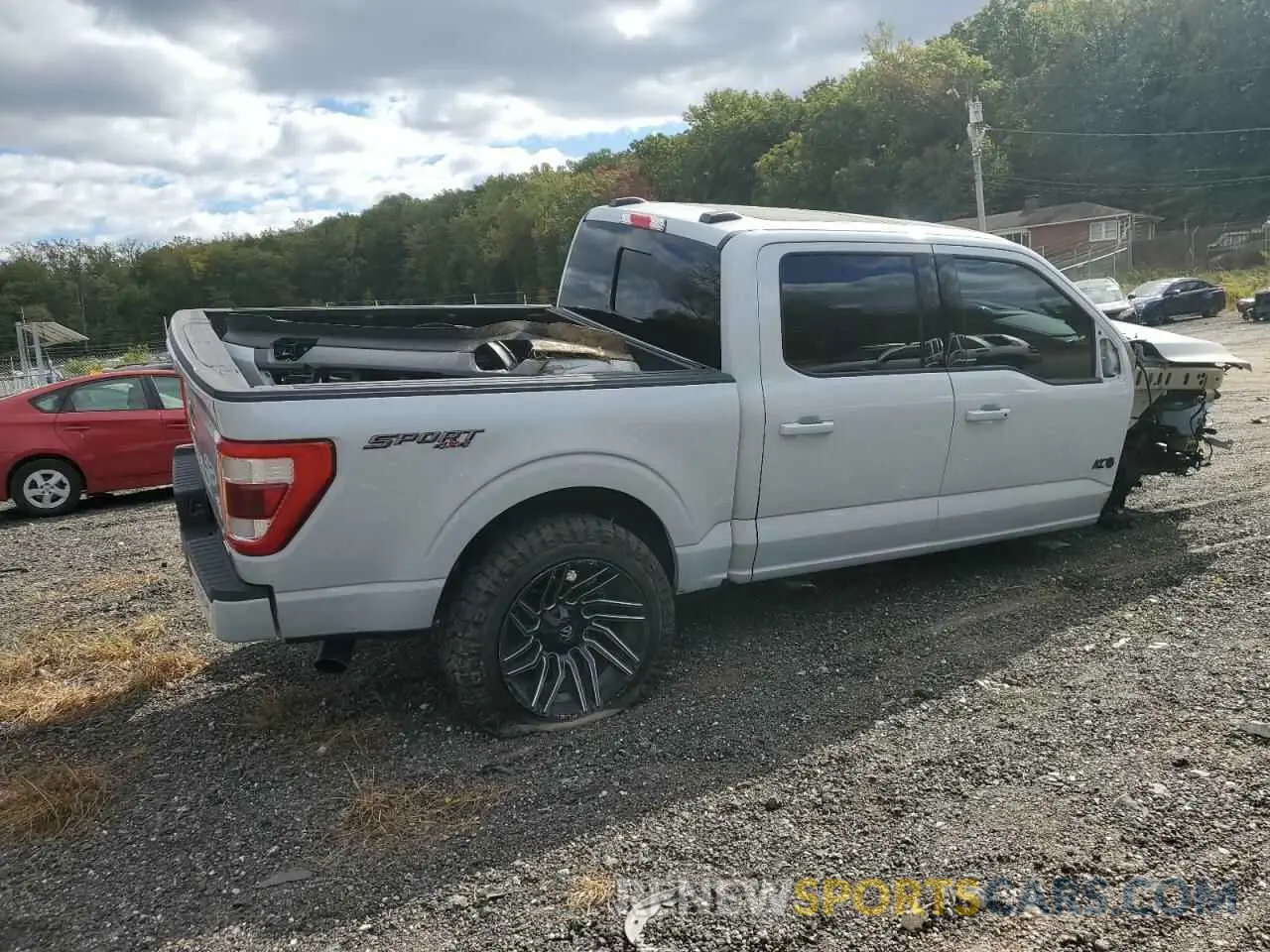 3 Photograph of a damaged car 1FTEW1EP4NKD16027 FORD F-150 2022