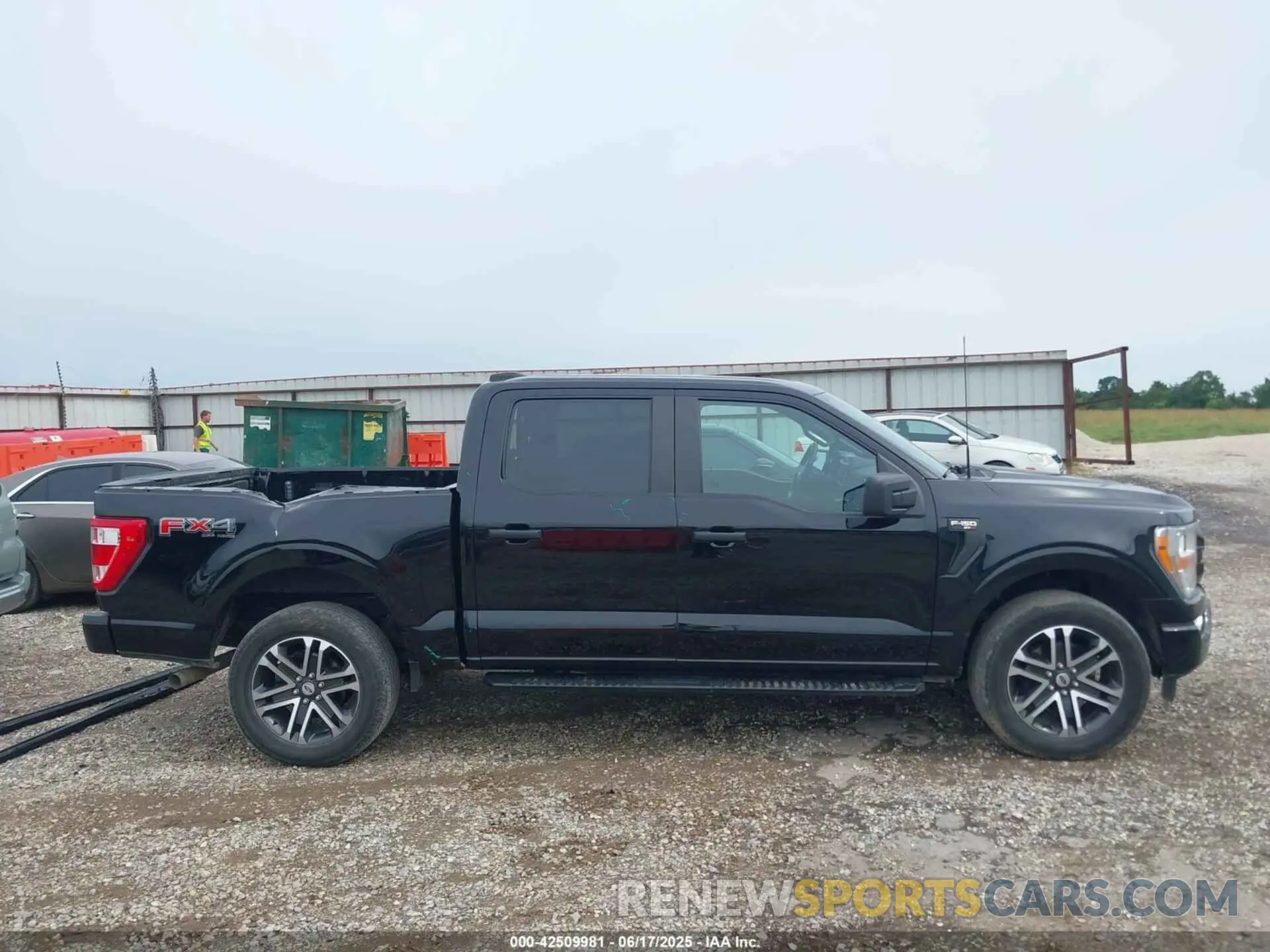 14 Photograph of a damaged car 1FTEW1EP4NKD33765 FORD F-150 2022