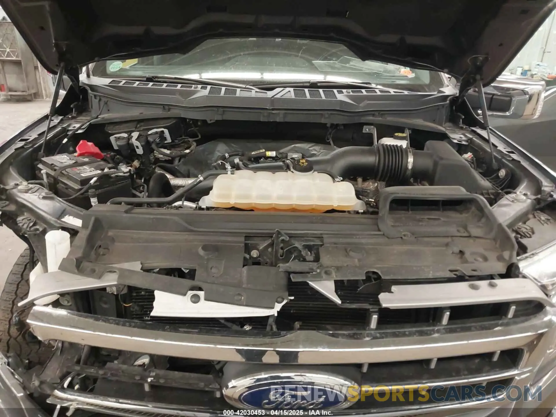 10 Photograph of a damaged car 1FTEW1EP4NKD40845 FORD F-150 2022