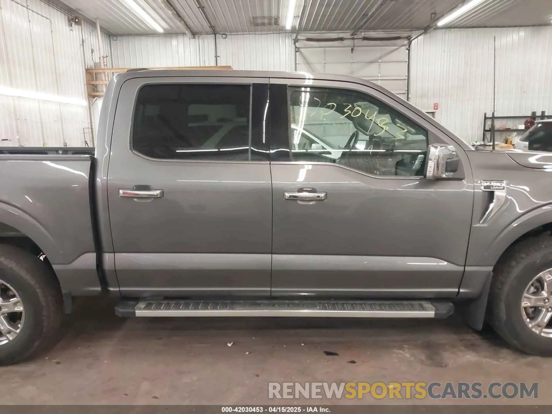 14 Photograph of a damaged car 1FTEW1EP4NKD40845 FORD F-150 2022