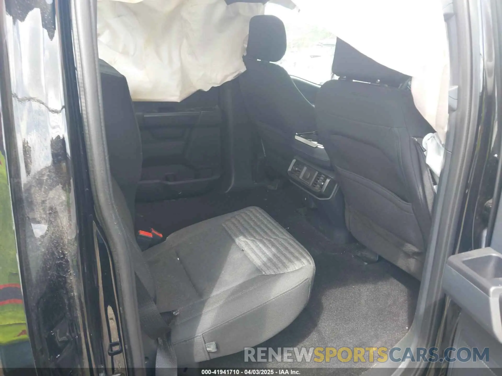8 Photograph of a damaged car 1FTEW1EP6NFA92347 FORD F-150 2022