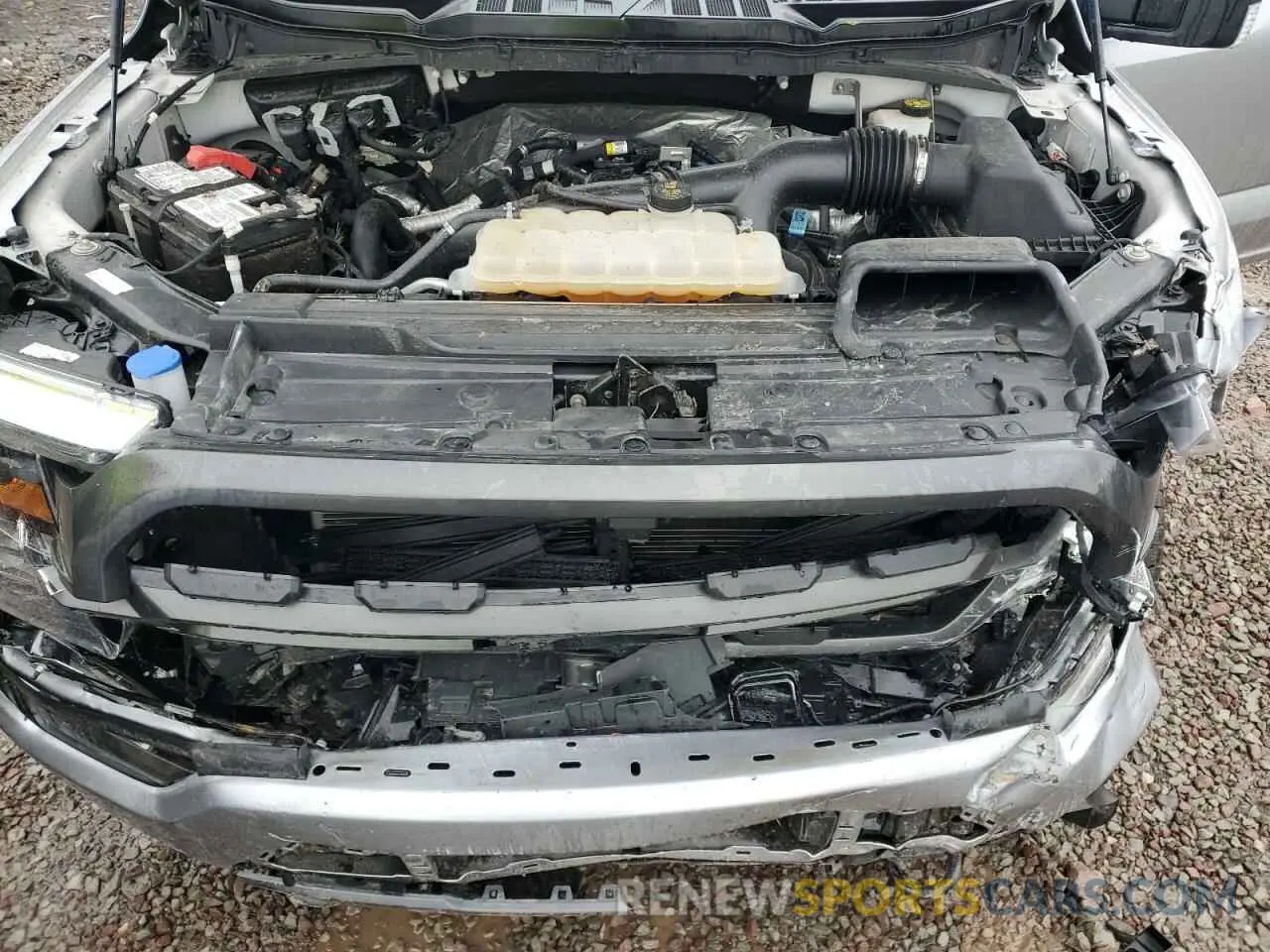 11 Photograph of a damaged car 1FTEW1EP6NFC03415 FORD F-150 2022
