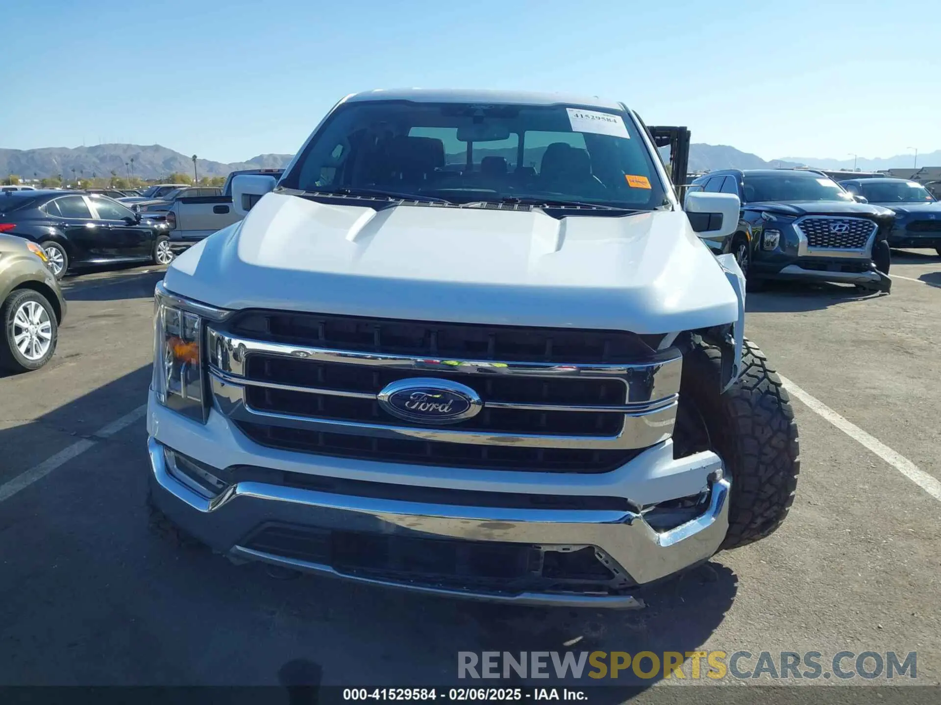11 Photograph of a damaged car 1FTEW1EP6NKD44699 FORD F-150 2022