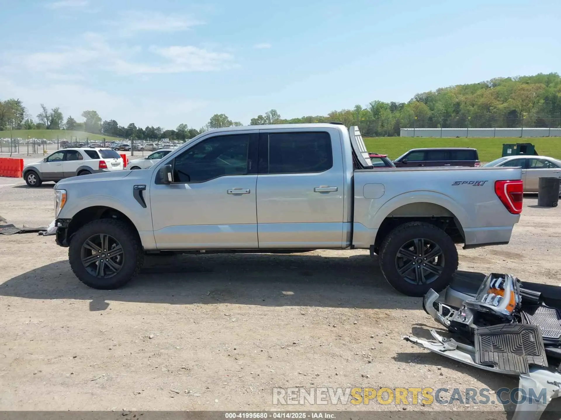 14 Photograph of a damaged car 1FTEW1EP7NFA46090 FORD F-150 2022