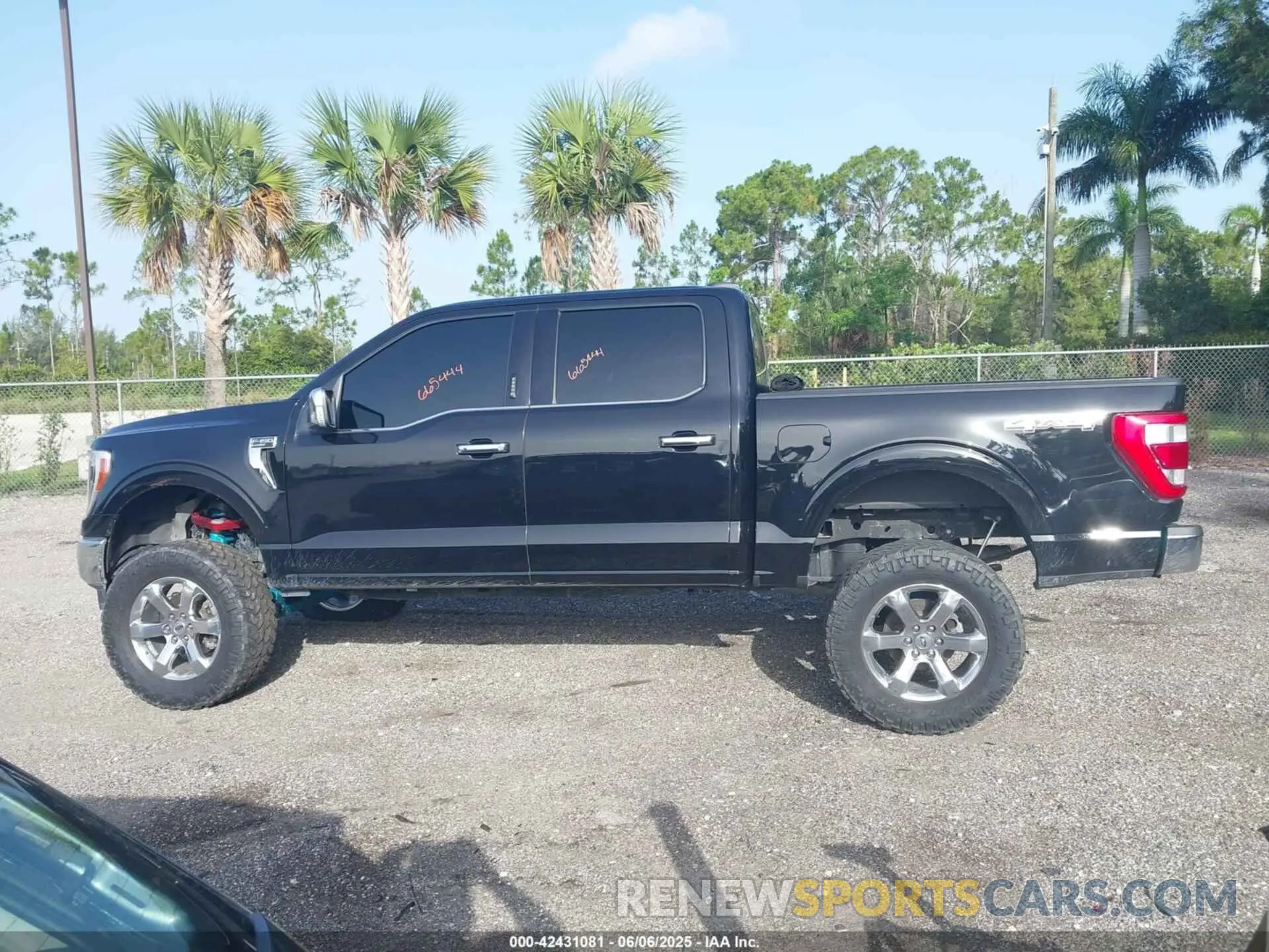 14 Photograph of a damaged car 1FTEW1EP7NFA79459 FORD F-150 2022